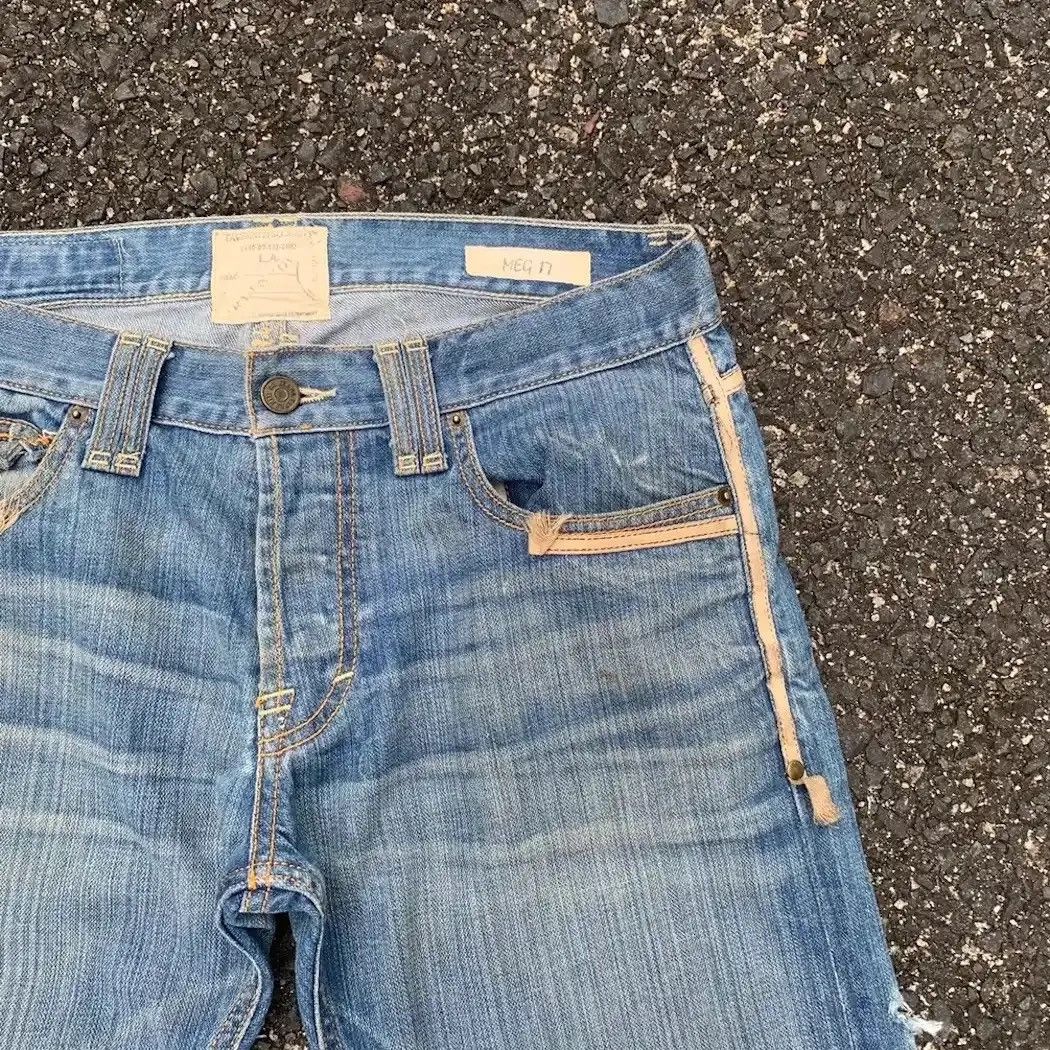 Jimmy Taverniti DESIGNER DENIM TAVERNITI JEANS BY JIMMY TAVERNITI DISTRESSED Size US 33 - 8 Thumbnail
