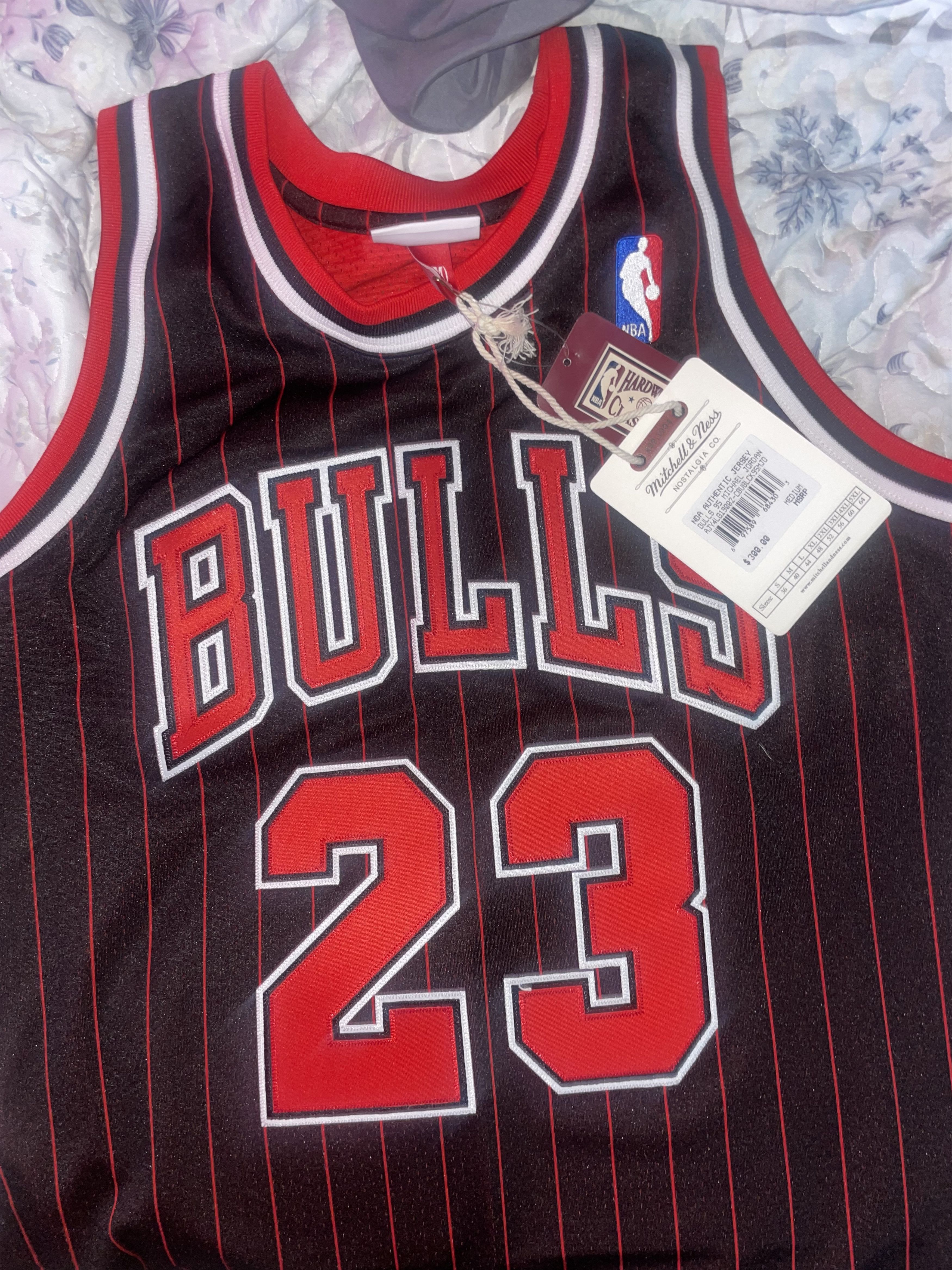 Mitchell & Ness Authentic Chicago bulls Mitchell and ness jersey Size US M / EU 48-50 / 2 - 5 Thumbnail