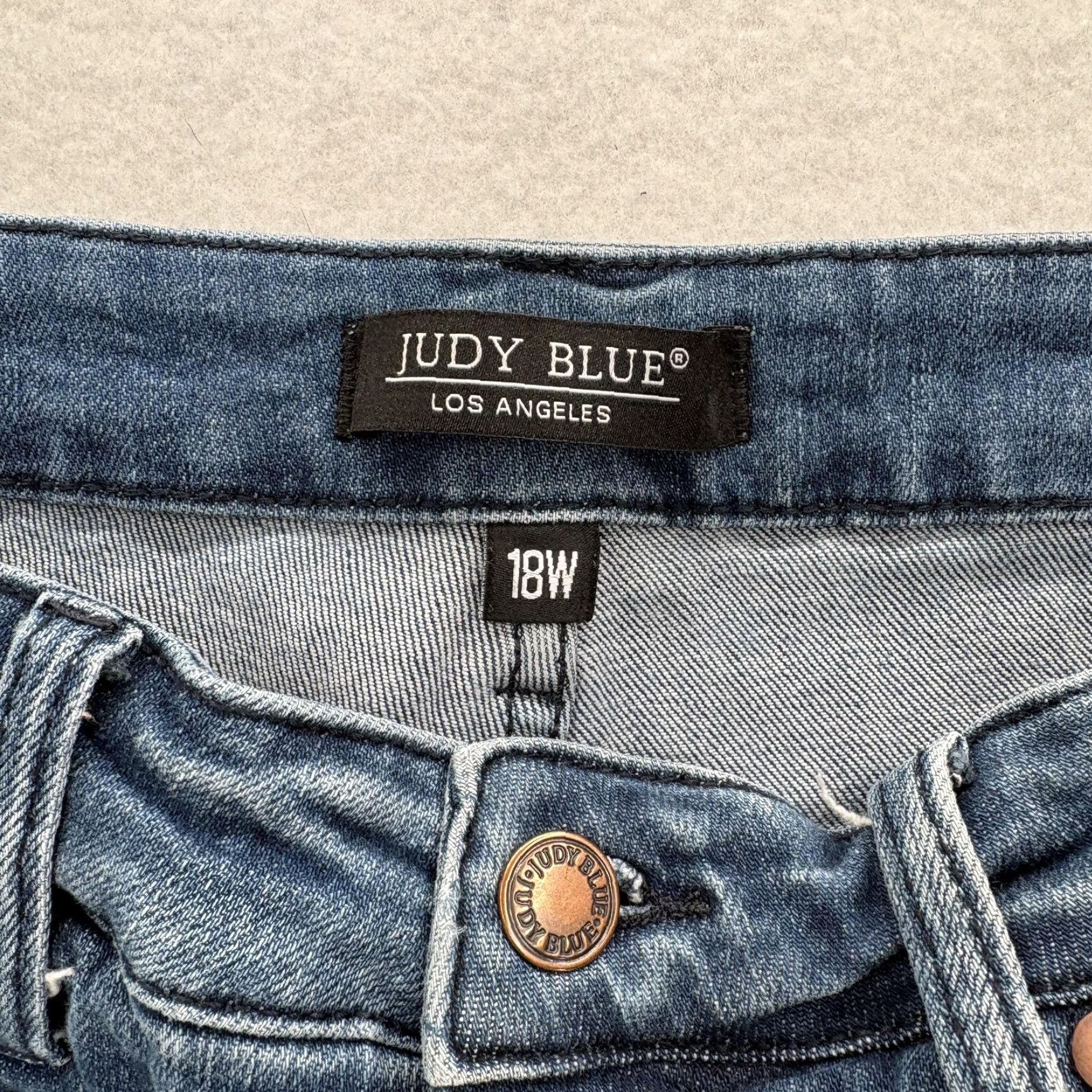 Denime VINTAGE: No | Judy Blue Jeans Womens 18W Blue Medium Wash Stretch Skinny Ankle Denim Preppy Size 40" / US 18 - 4 Thumbnail