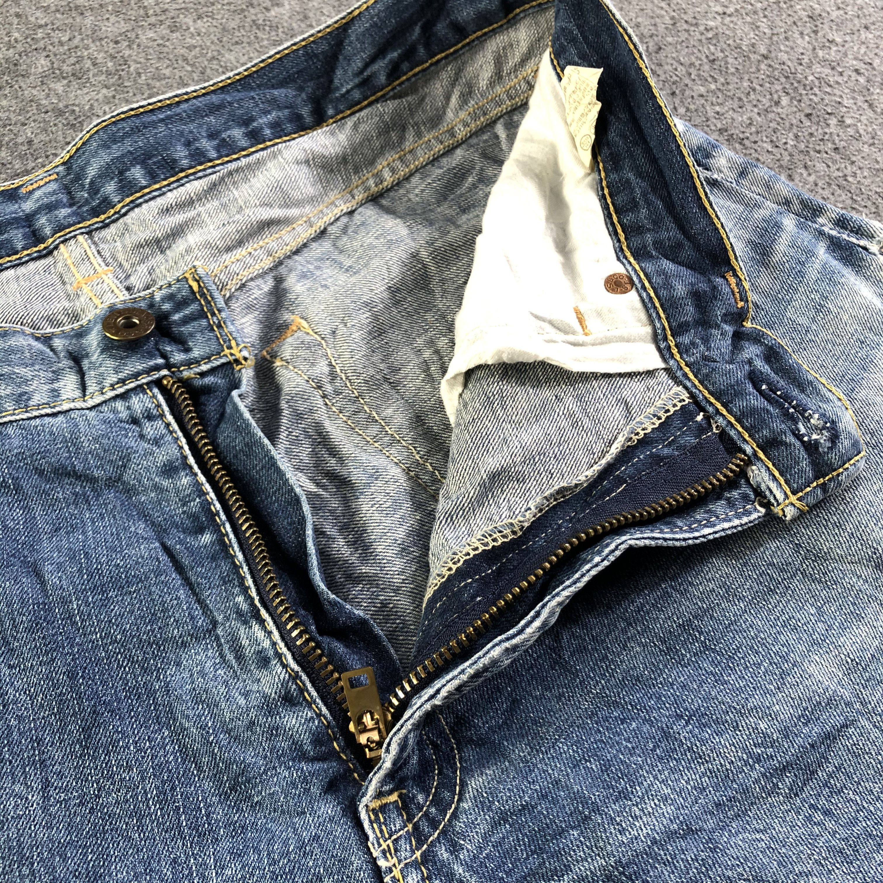 Levi's Vintage Blue Wash Levis 502 Jeans-J3970 Size US 35 - 9 Thumbnail