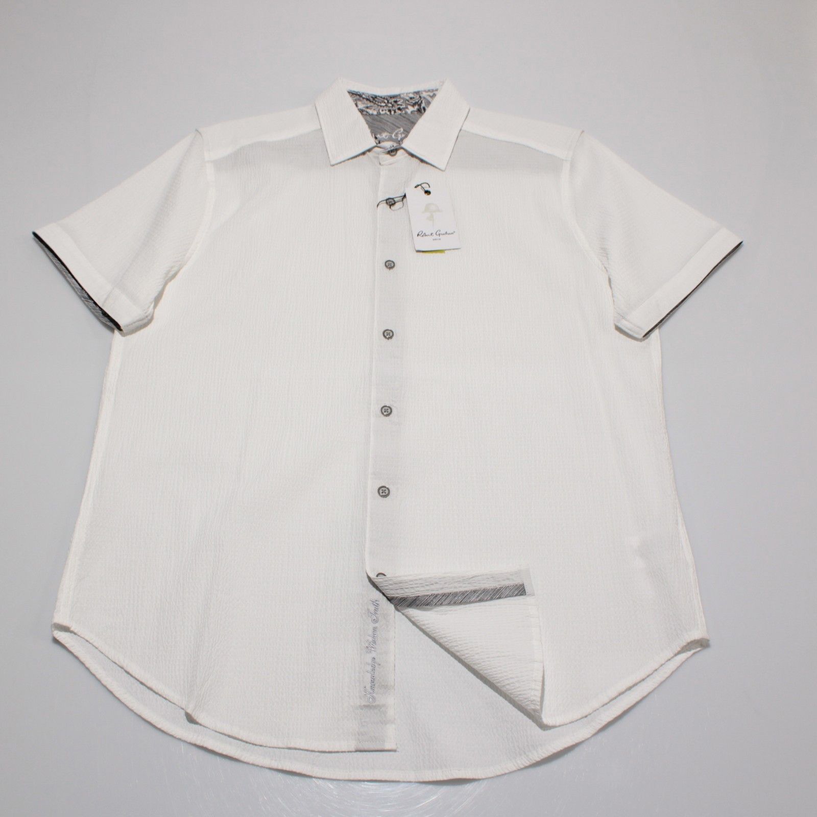 Robert Graham Robert Graham New with tags Shirt Size M US In White Size US M / EU 48-50 / 2 - 4 Thumbnail