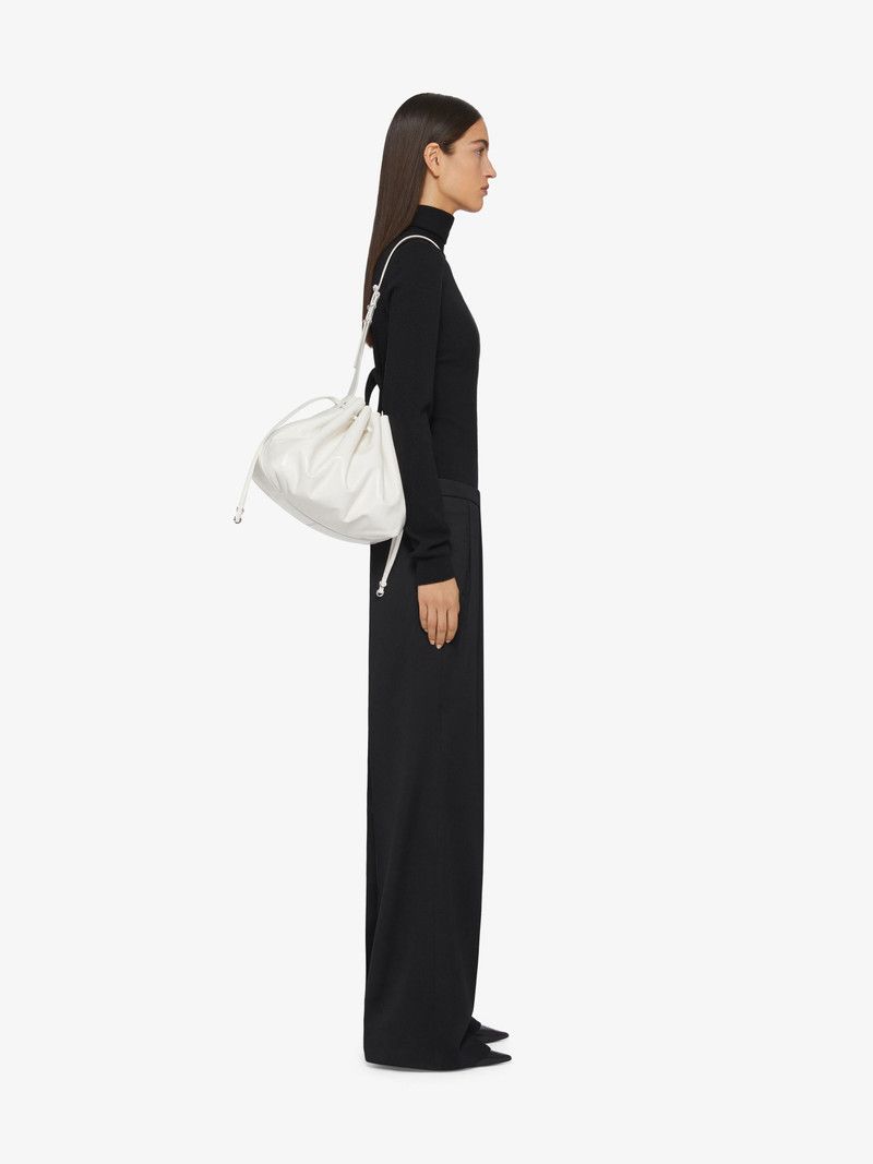 Givenchy o1w1db10126 Size: One Size / Bag in White Size ONE SIZE - 5 Thumbnail