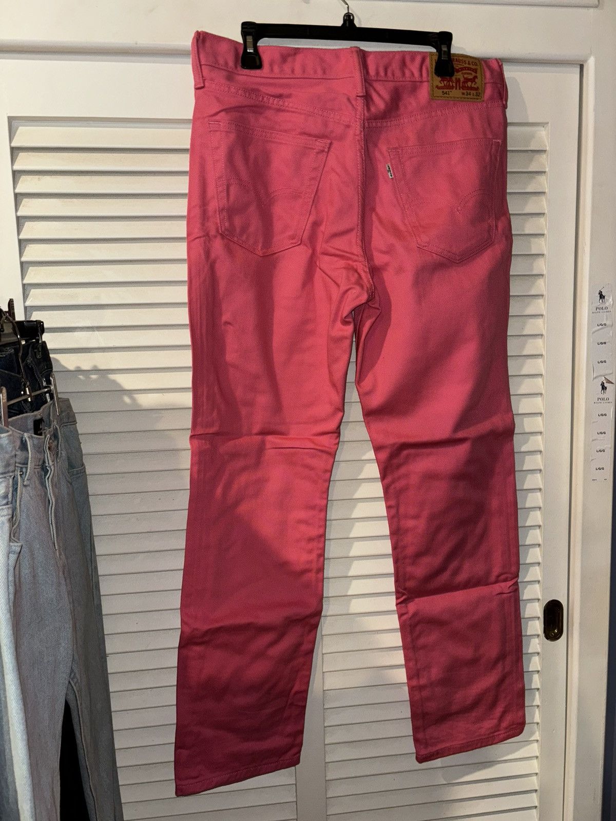 Levi's Levi’s hot pink 541 denim jeans 34 X 32 brand new Size US 34 / EU 50 - 2 Thumbnail