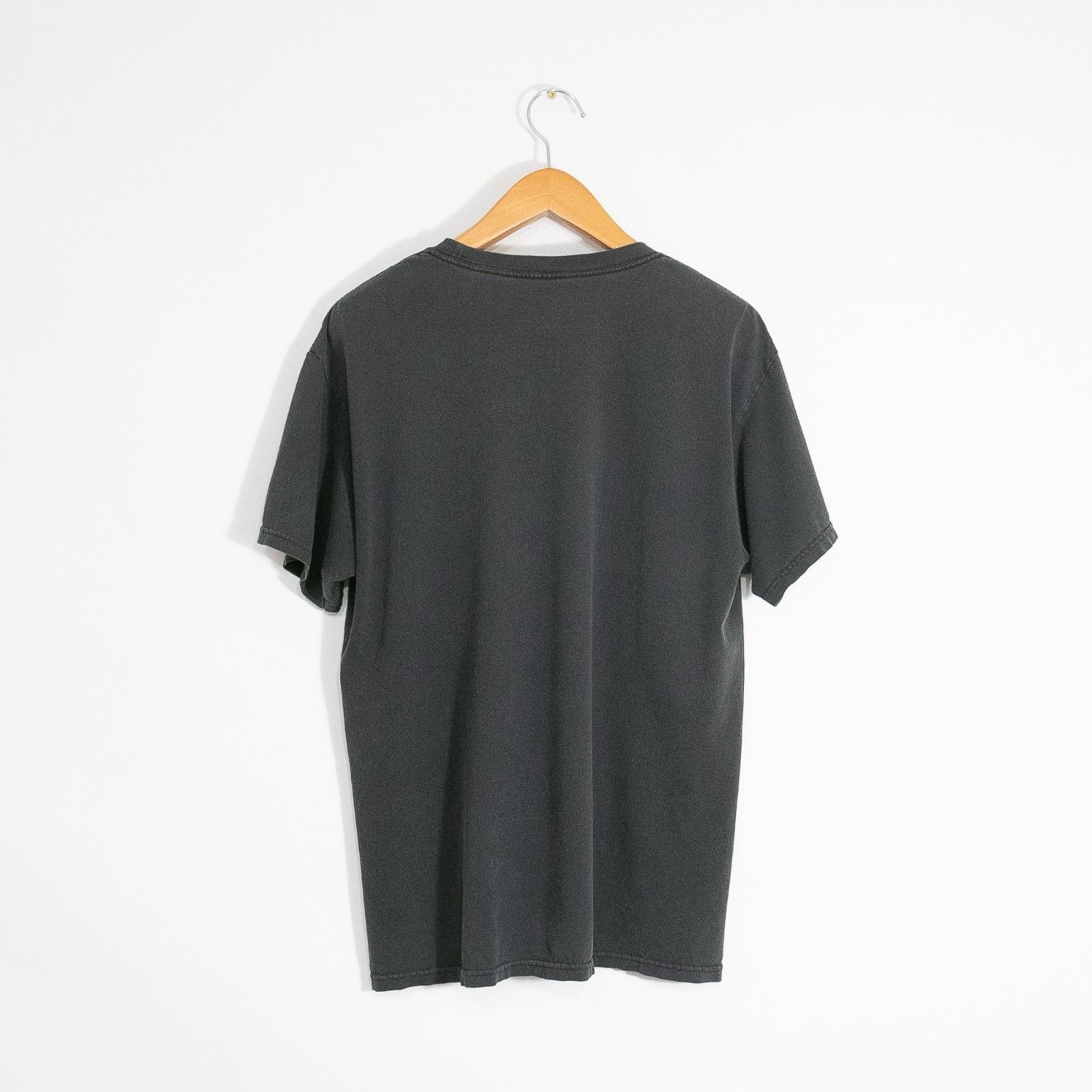 Vintage Vintage Y2K DC Shoes Skateboarding T Shirt Mens Large Skate Size US L / EU 52-54 / 3 - 5 Thumbnail