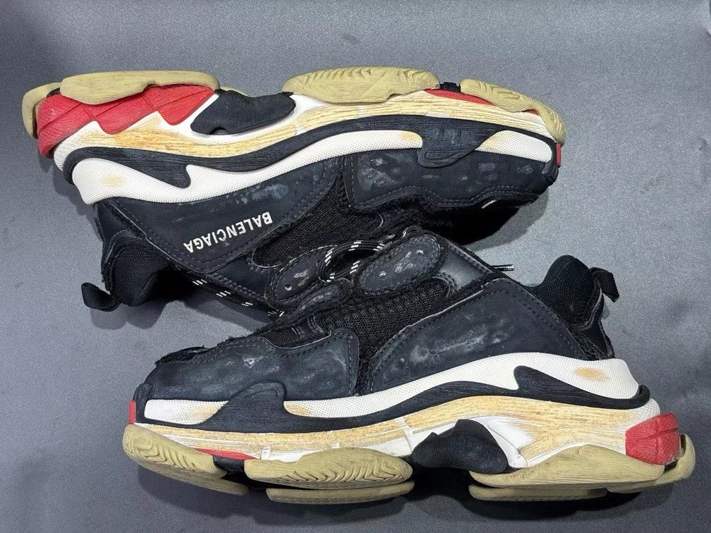 Balenciaga Balenciaga Triple S Distressed Dad Shoes K36 Size US 9 / IT 39 - 5 Thumbnail