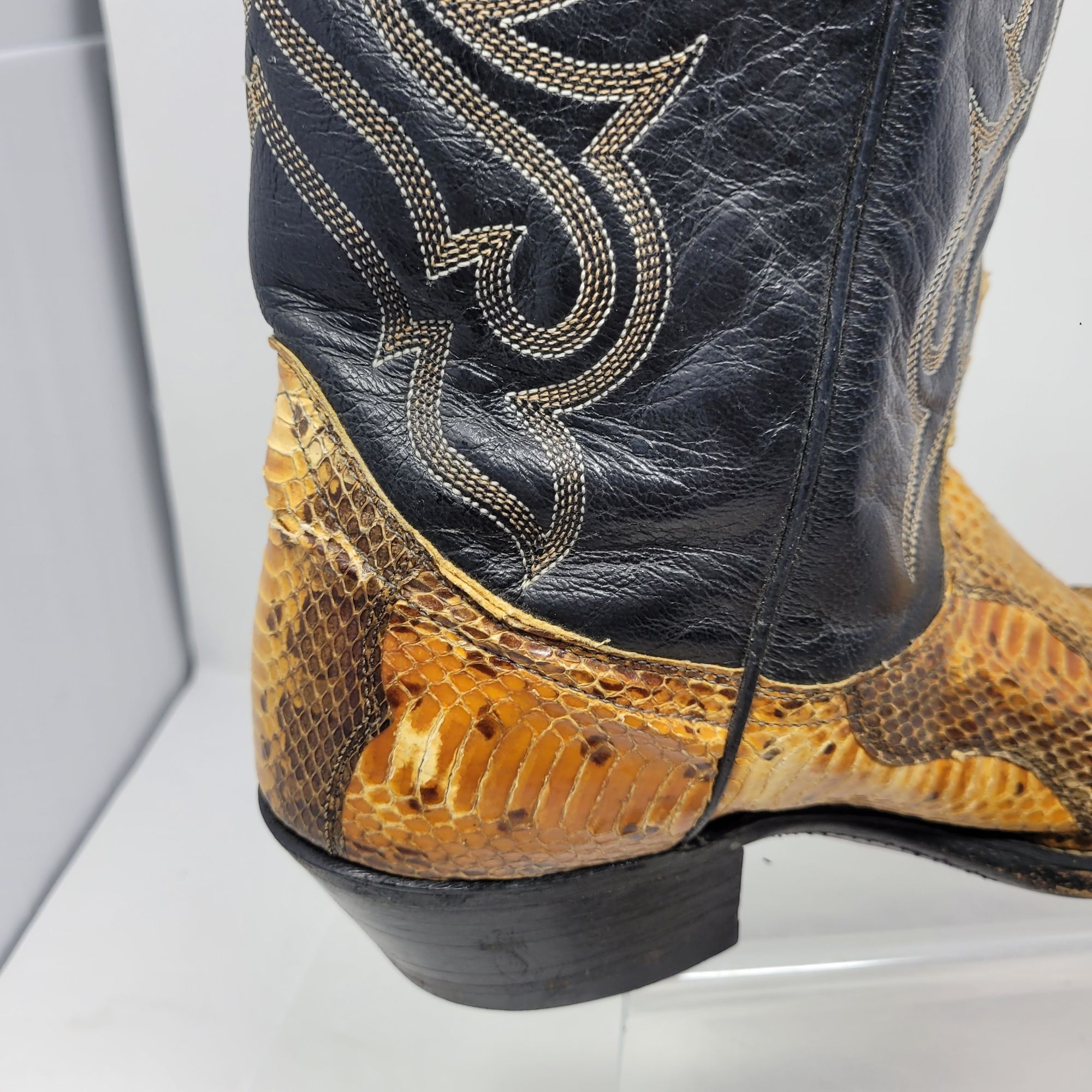 Vintage Vtg Acme Royals Western Cowboy Boots Sz 9 Black Leather Yell Size US 9 / EU 42 - 13 Thumbnail