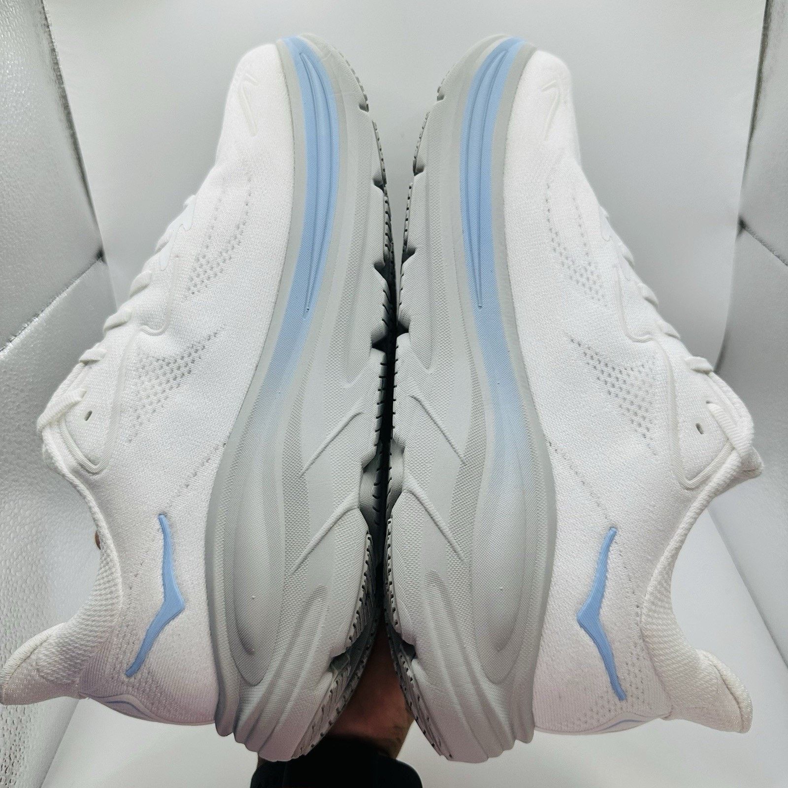 Hoka Size 11 - Hoka One One Clifton 10 White Glacier Blue Size US 11 / EU 44 - 6 Thumbnail