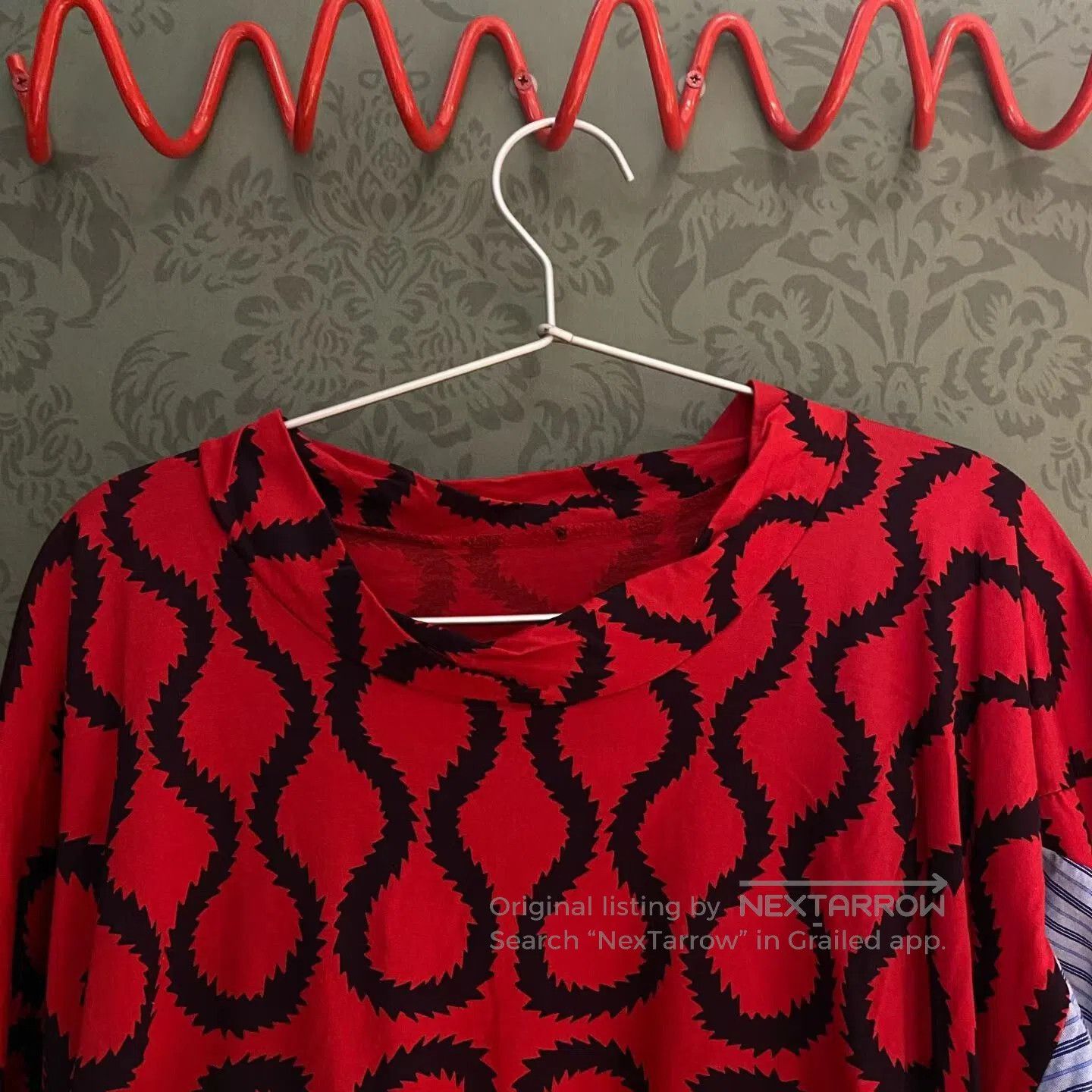 Vivienne Westwood vivienne westwood irregular red long sleeve t. Size US L / EU 52-54 / 3 - 3 Thumbnail