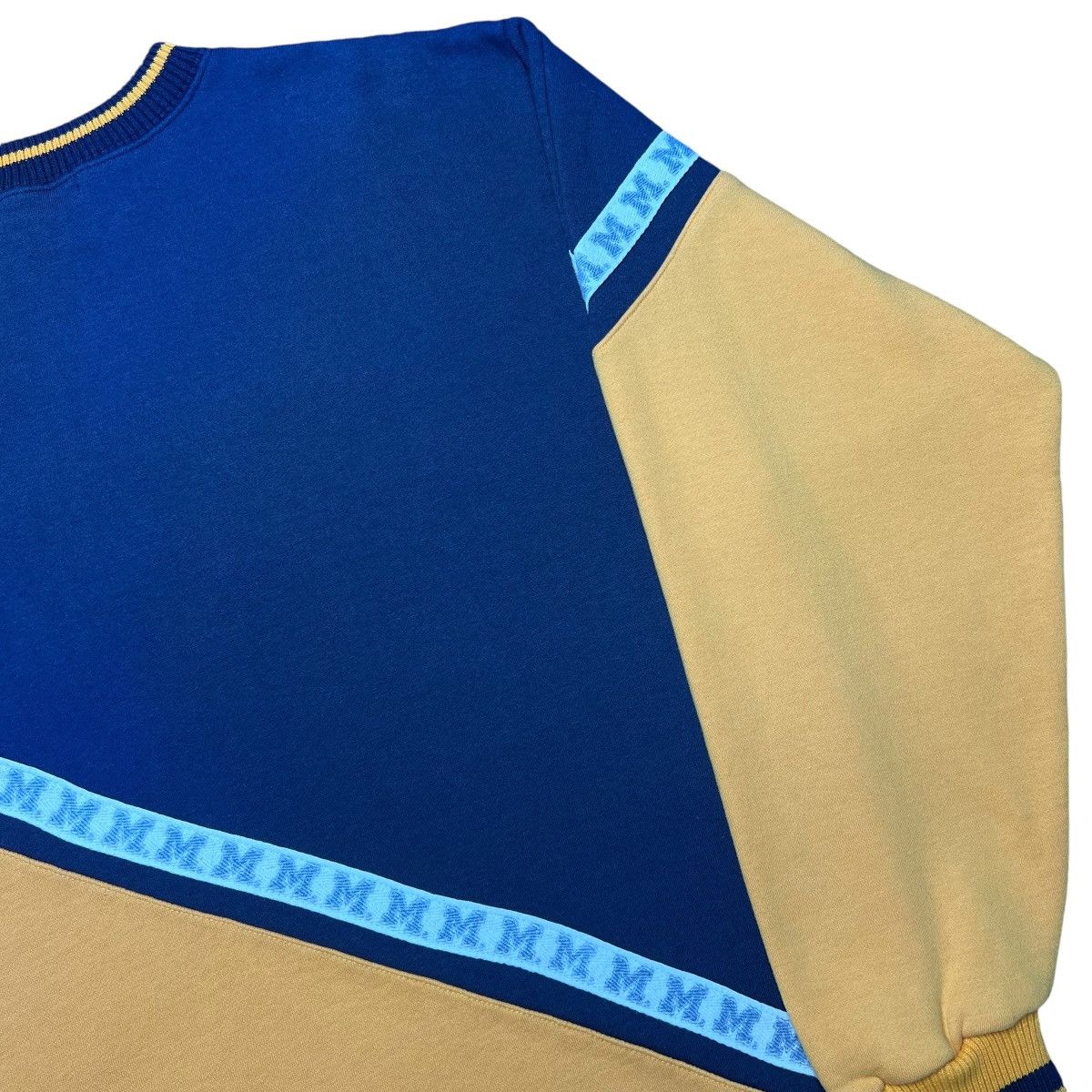NCAA × Vintage 90s NCAA Michigan Wolverines Shield Conic Sweatshirt Size US XL / EU 56 / 4 - 20 Thumbnail