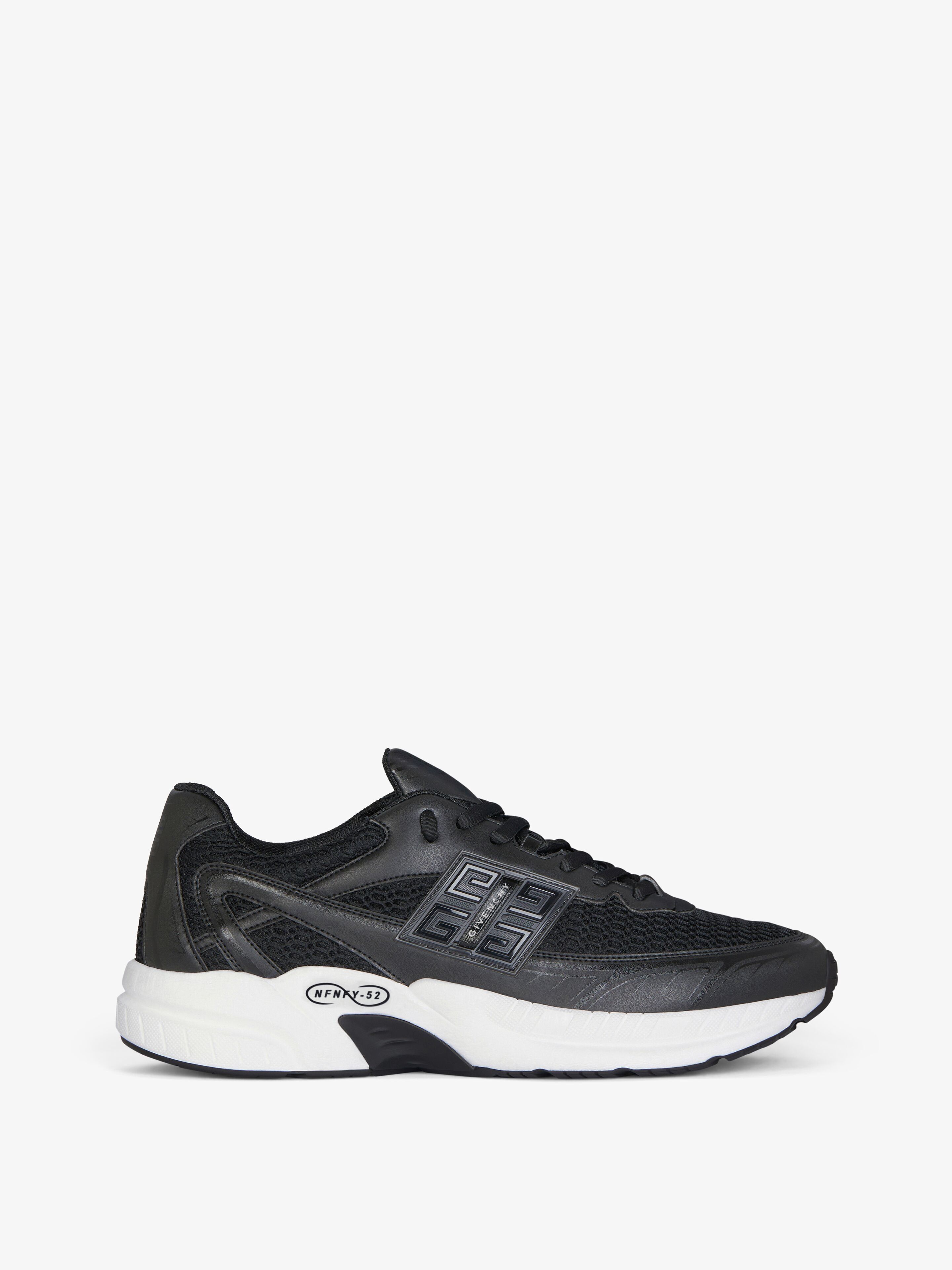 o1w1db10925 NFNTY-52 Low Top Runner Sneakers in Black