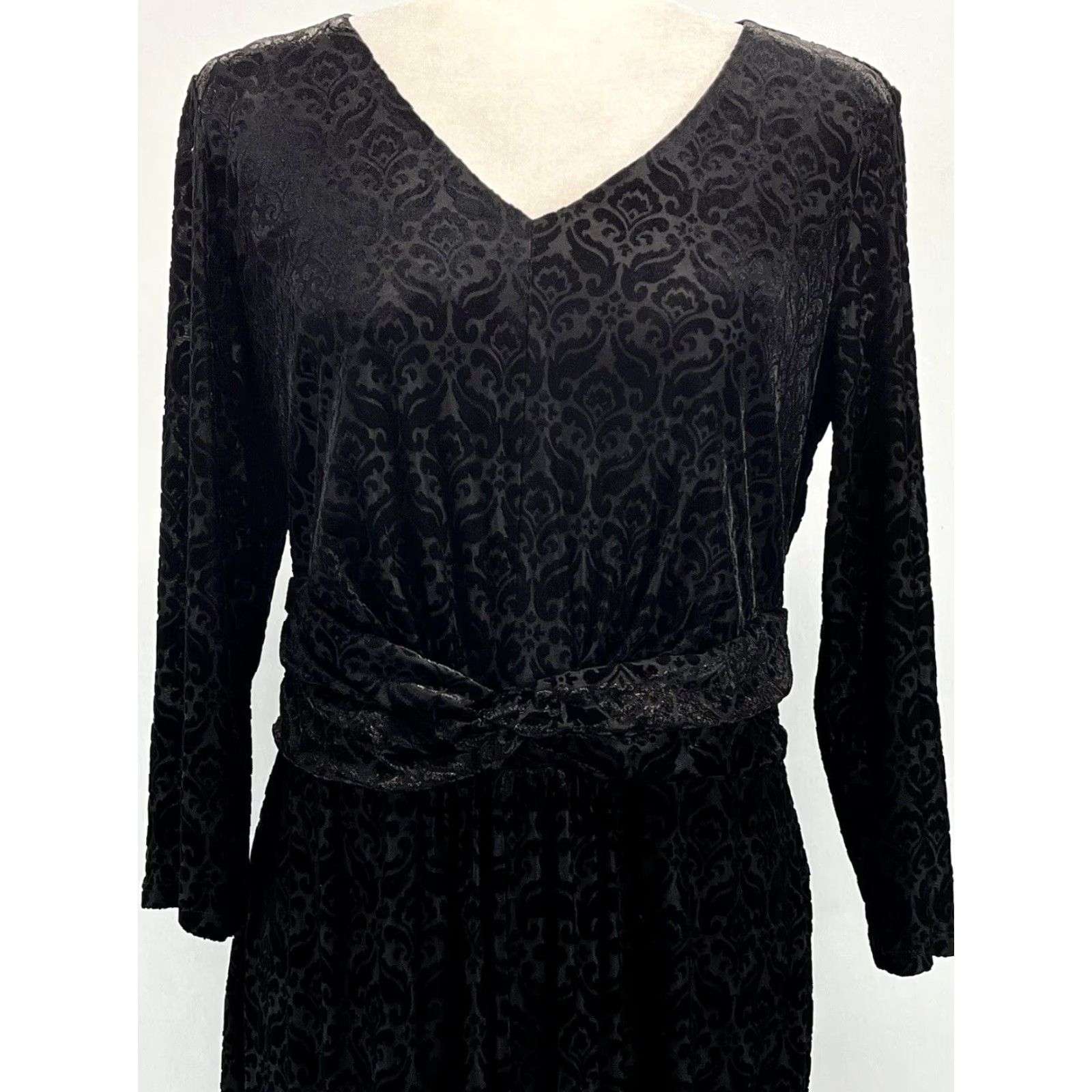 Talbots Velvet Sheath Dress, Black, Large, Knee Length, Floral, Womens