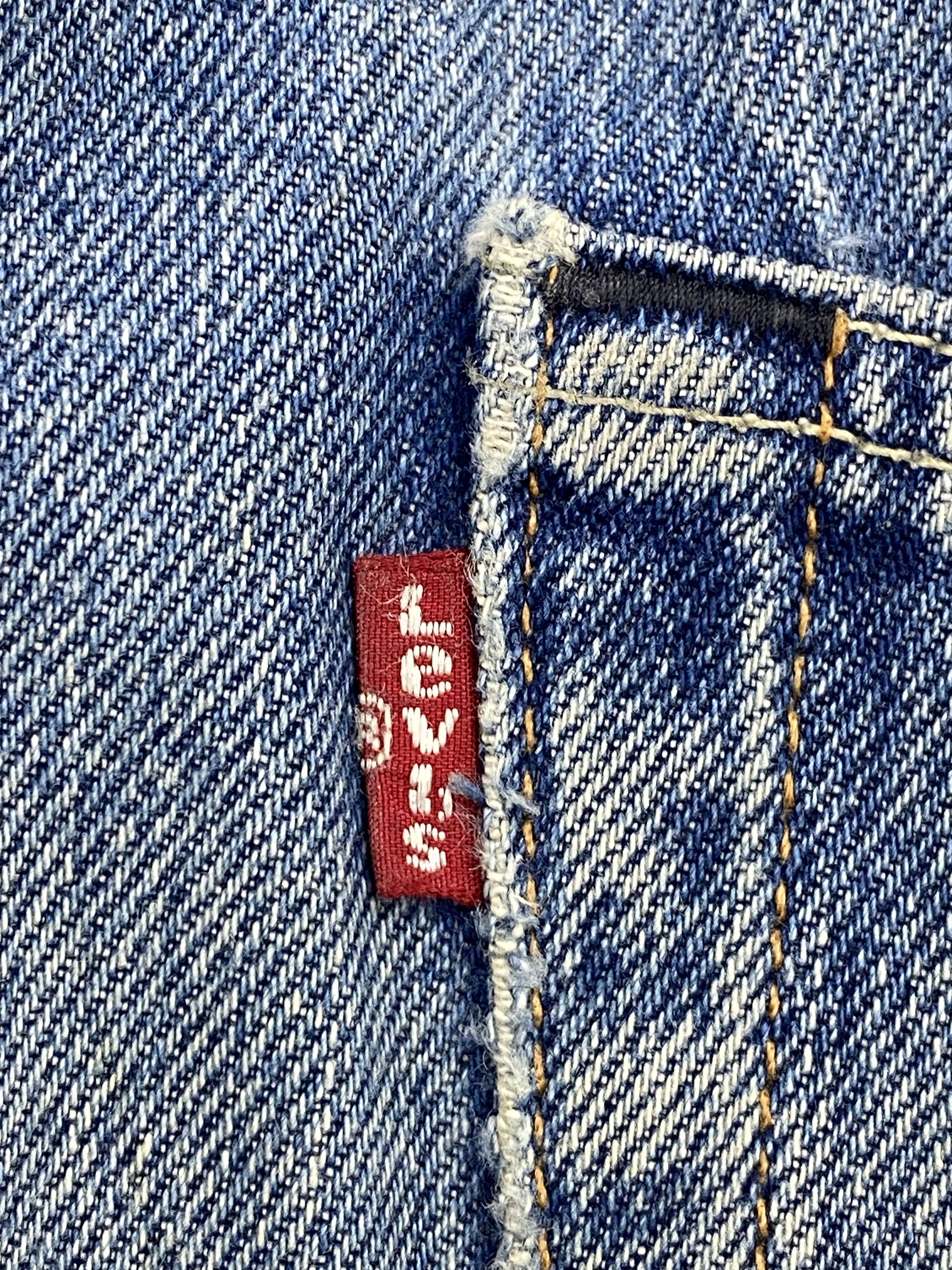 Levi's × Vintage Distressed Faded Blue Vintage 90s Levi's 505 Jeans Size US 32 / EU 48 - 6 Thumbnail