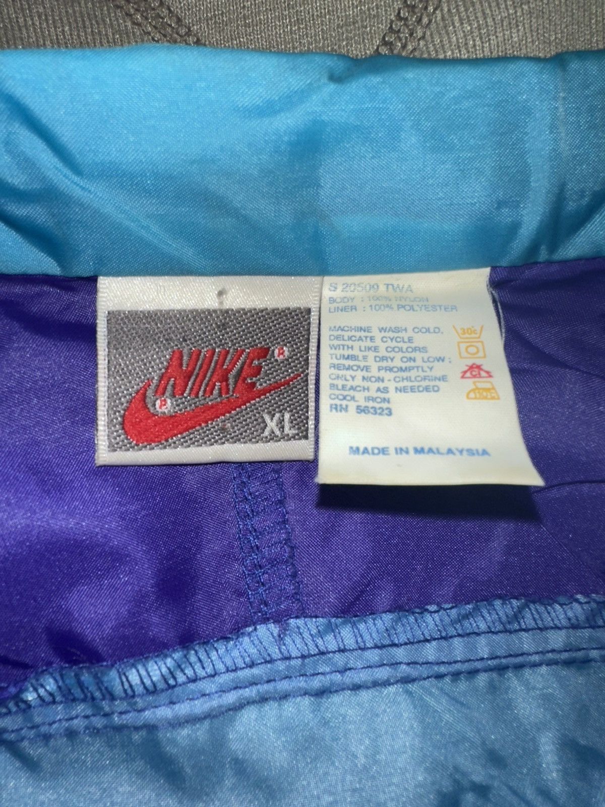 Nike Vintage 90s Nike Windbreaker Size US XL / EU 56 / 4 - 3 Thumbnail