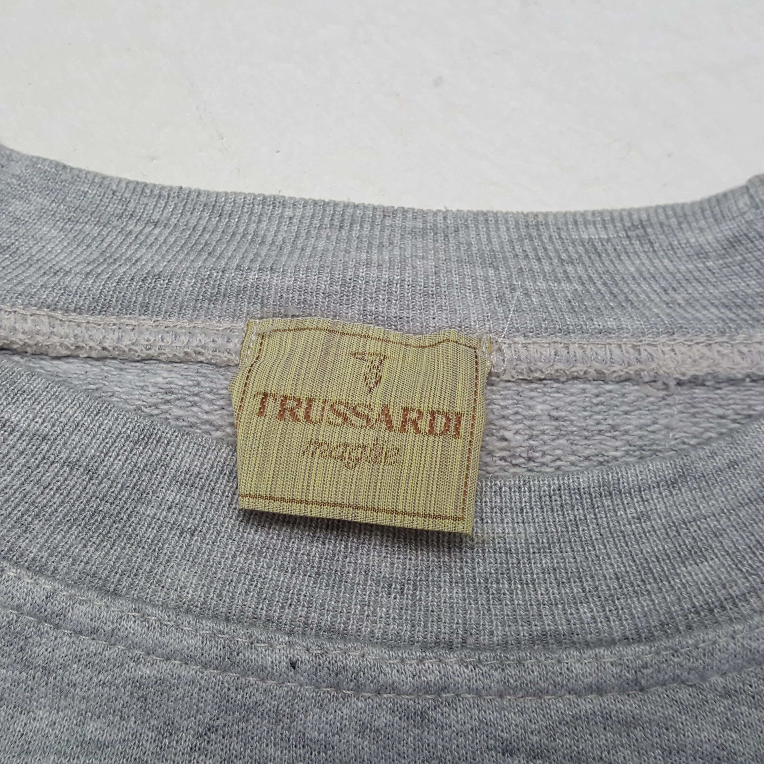 Trussardi × Vintage Trussardi Center Logo Spellout Design Sweatshirt Size US L / EU 52-54 / 3 - 7 Thumbnail