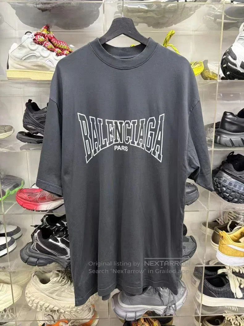 Balenciaga Balenciaga Washed Black Logo Short Sleeve Tee. Size US S / EU 44-46 / 1 - 1 Thumbnail