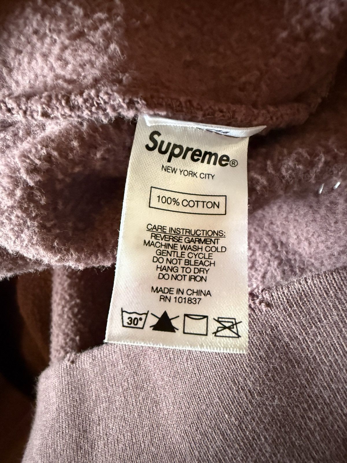 Supreme Supreme Toshio Saeki Hooded Sweatshirt RARE size SMALL Size US S / EU 44-46 / 1 - 11 Thumbnail