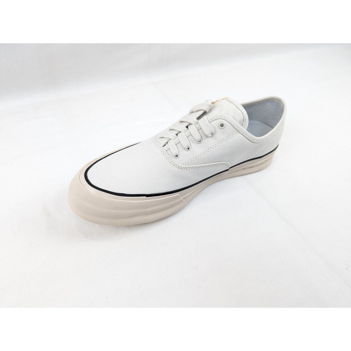 Visvim o1rshd1 Logan Deck Lo Sipe Sneakers in Ivory Size US 11 / EU 44 - 9 Thumbnail