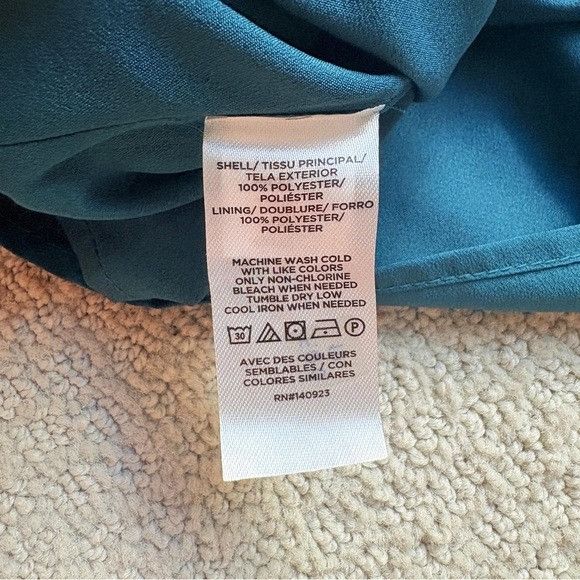 Loft ANN TAYLOR LOFT Blue Ruffle Sleeveless Blouse Career Clip Do Size M / US 6-8 / IT 42-44 - 6 Thumbnail