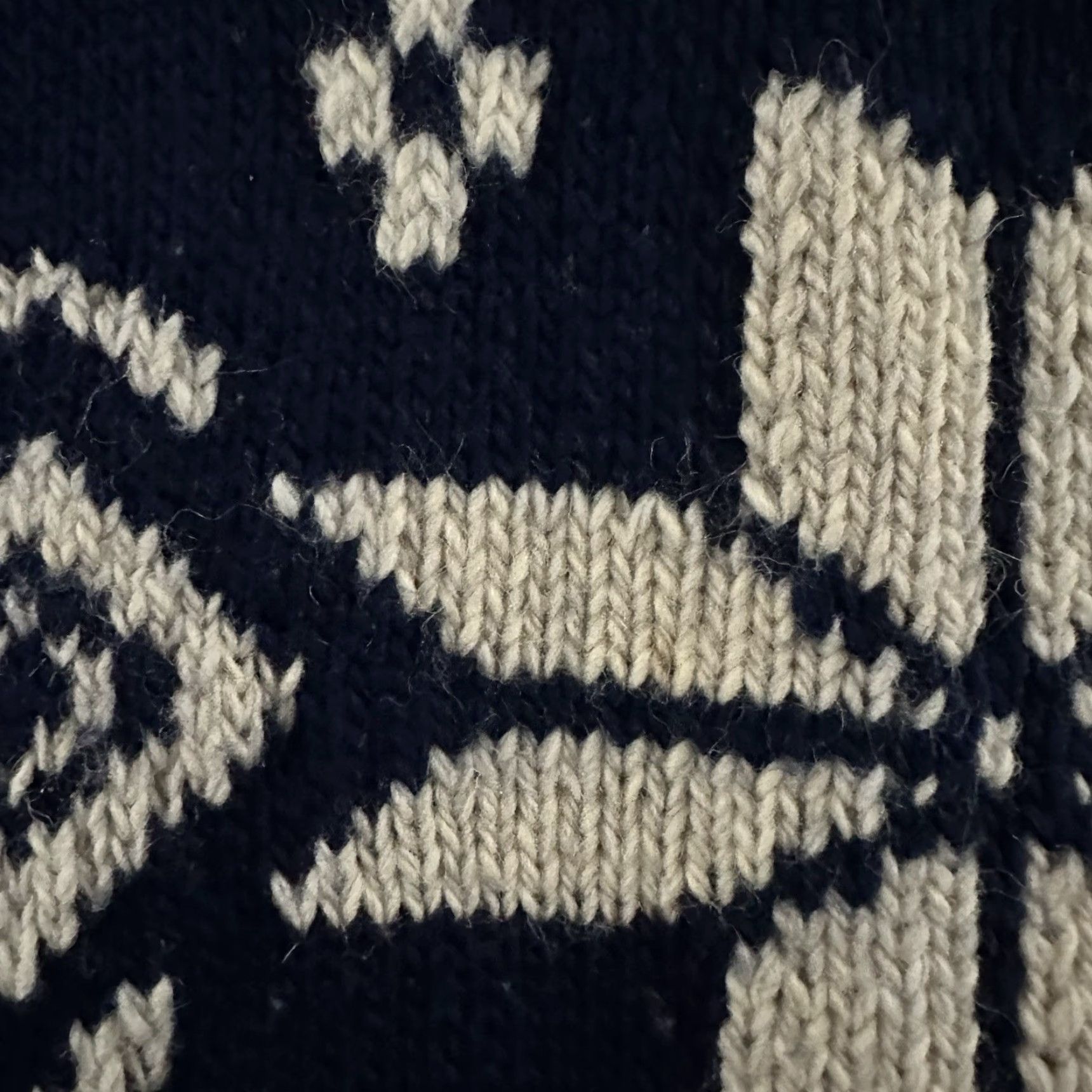 Ralph Lauren VINTAGE Ralph Lauren Womens Sweater Blue Size Large Snowflake 1995 Wool Alpaca Pullover KnIT Womens/Large/Blue Snowflake Vintage 1995 Wool Alpaca Size L / US 10 / IT 46 - 4 Thumbnail