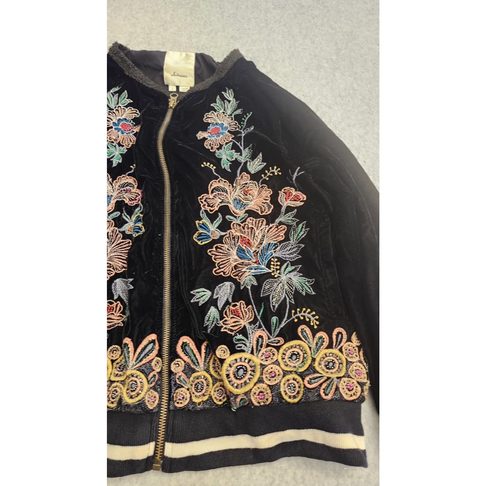 Anthropologie VINTAGE Elevenses Jacket Womens S Black Velvet Embroidered Bomber Size S / US 4 / IT 40 - 3 Thumbnail