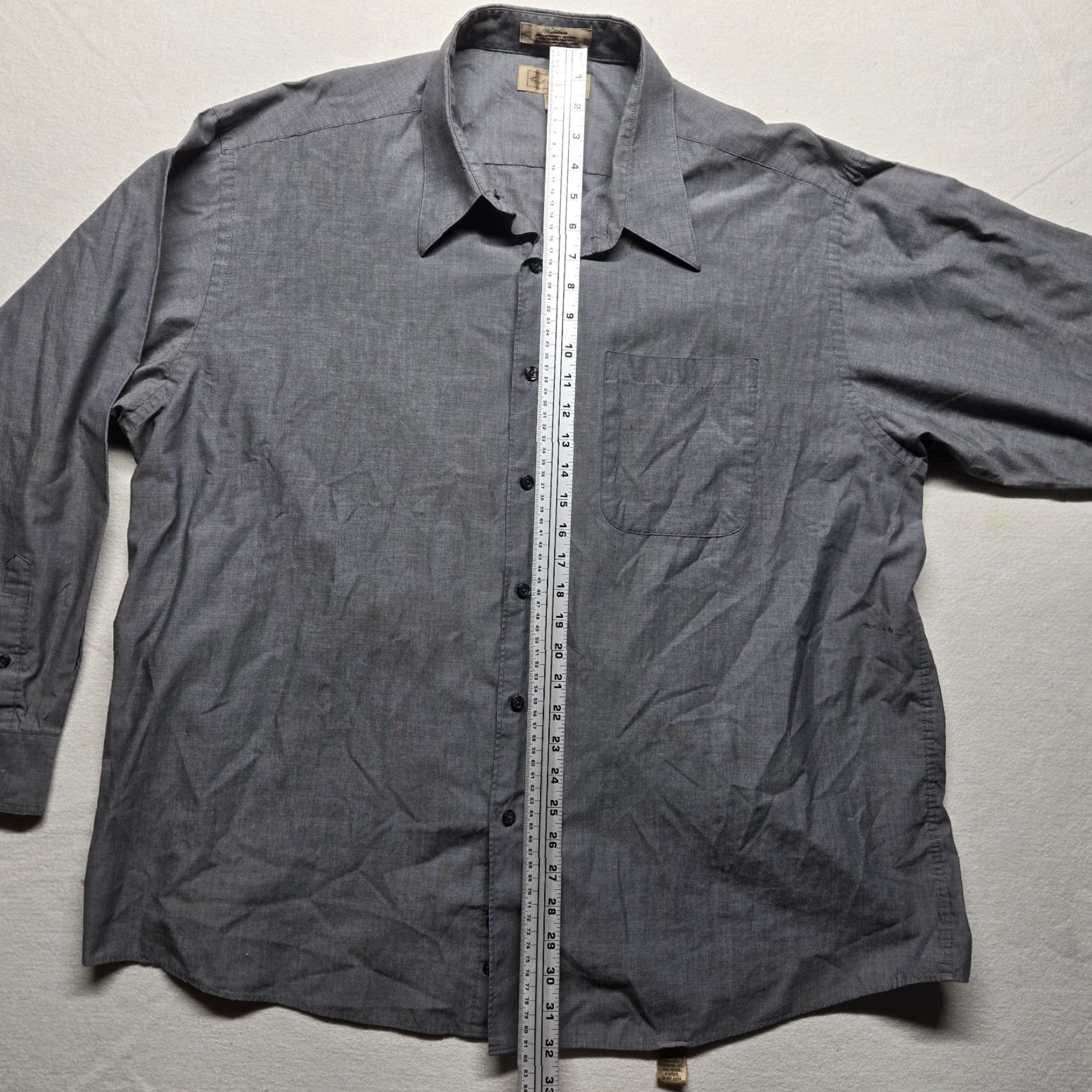 Croft & Barrow VINTAGE Croft & Barrow Button-Up Shirt Solid Gray Long Sleeve Adult Men 2XL Button-Front, Collared Cotton Blend Casual/Business Shirt BMens Size US XXL / EU 58 / 5 - 6 Thumbnail
