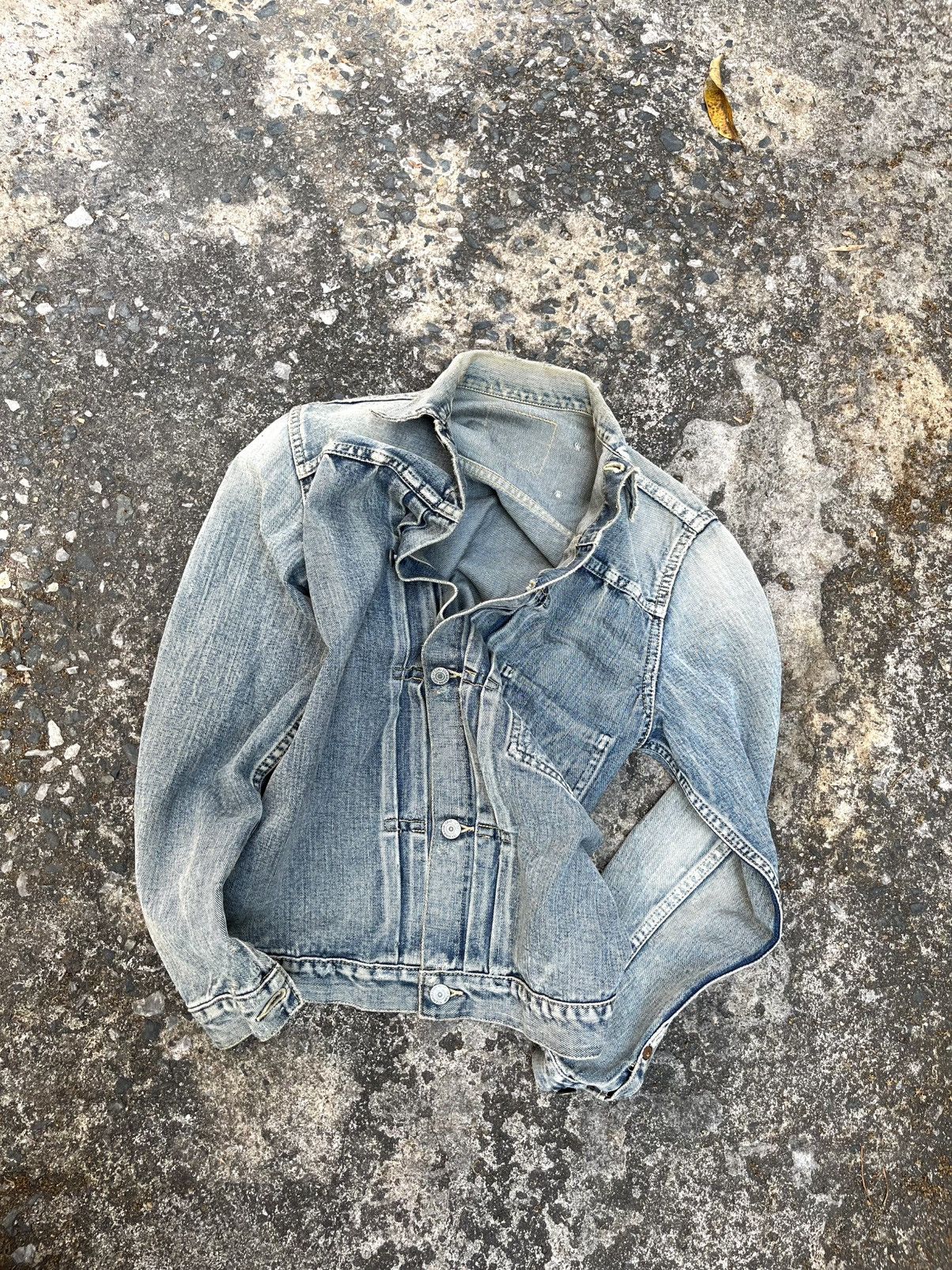 Japanese Brand × Vintage PERFECT!! FADED DISTRESSED VTG. DENIM JACKET JAPAN BRAND Size US M / EU 48-50 / 2 - 12 Thumbnail