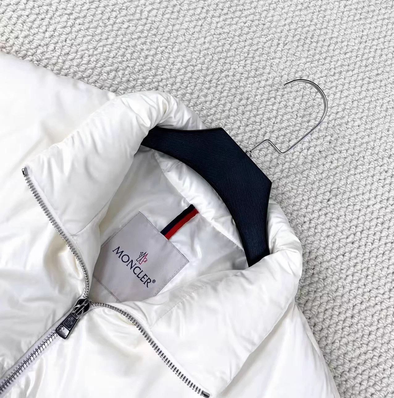 Moncler Moncler x Friesian White Logo Oversized Zip-Front Down Size XXL / US 16-18 / IT 52-54 - 3 Thumbnail