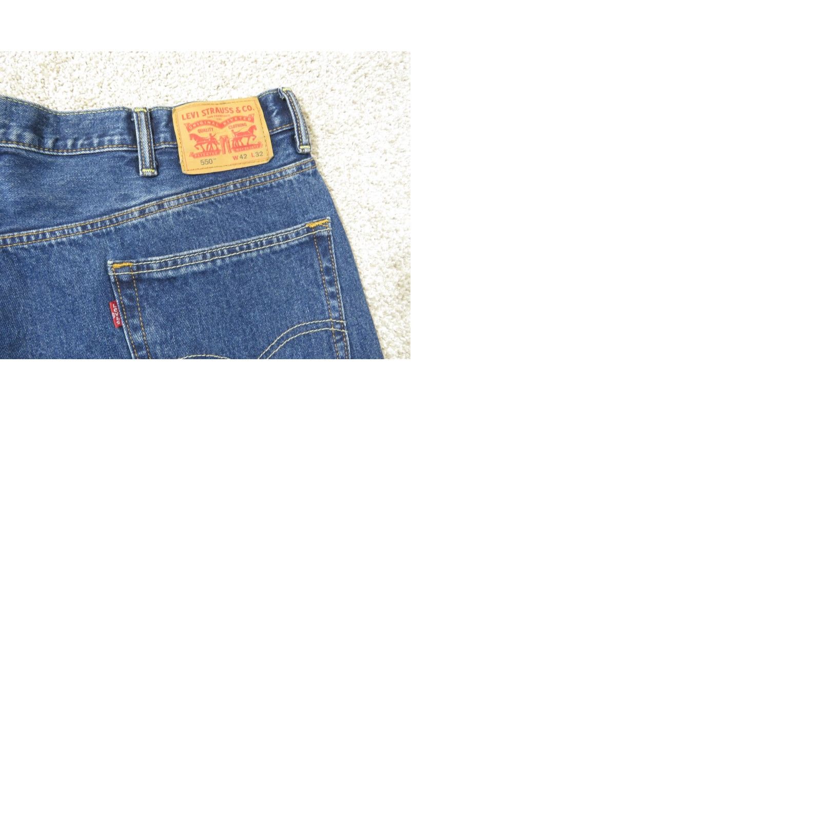 Levi's VINTAGE Levi's 550 Jeans Blue 42X32 Regular Mens Relaxed Straight 5-Pocket Denim Cotton Zip Tapper leg 42 in inseam 32 in 90s/Levi's 500 Series Size US 42 / EU 58 - 9 Thumbnail