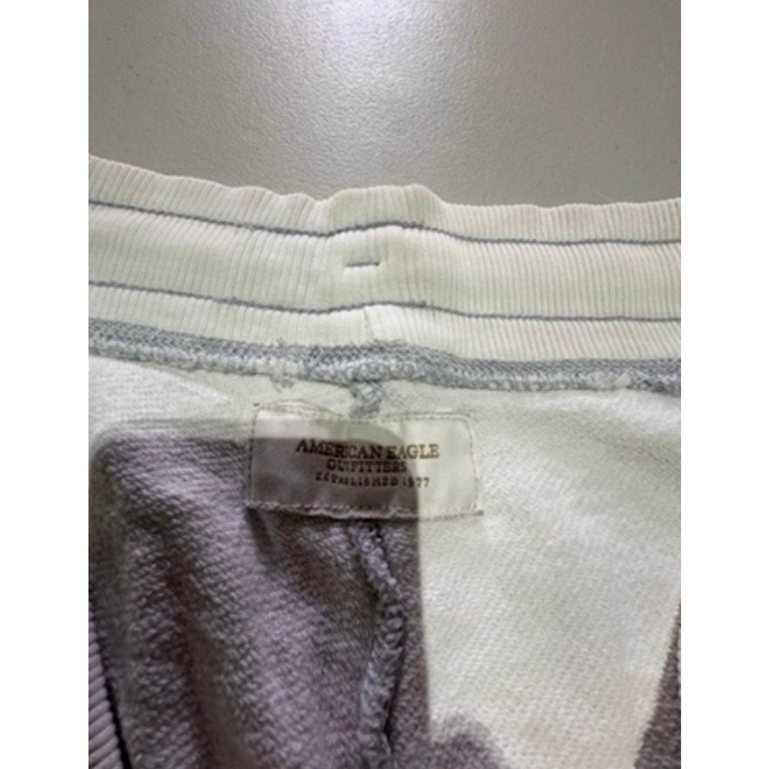 American Eagle Outfitters American Eagle AE 77 White Fleece Shorts Men’s Size Medium Size US 32 / EU 48 - 4 Thumbnail
