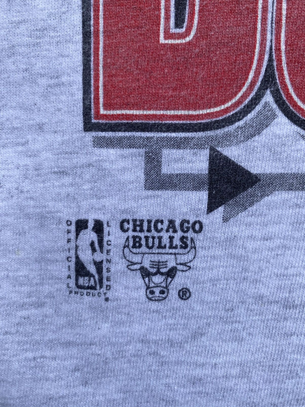 NBA Rare Vintage NBA Chicago Bulls 1993 World Champion Tshirt Size US M / EU 48-50 / 2 - 13 Thumbnail