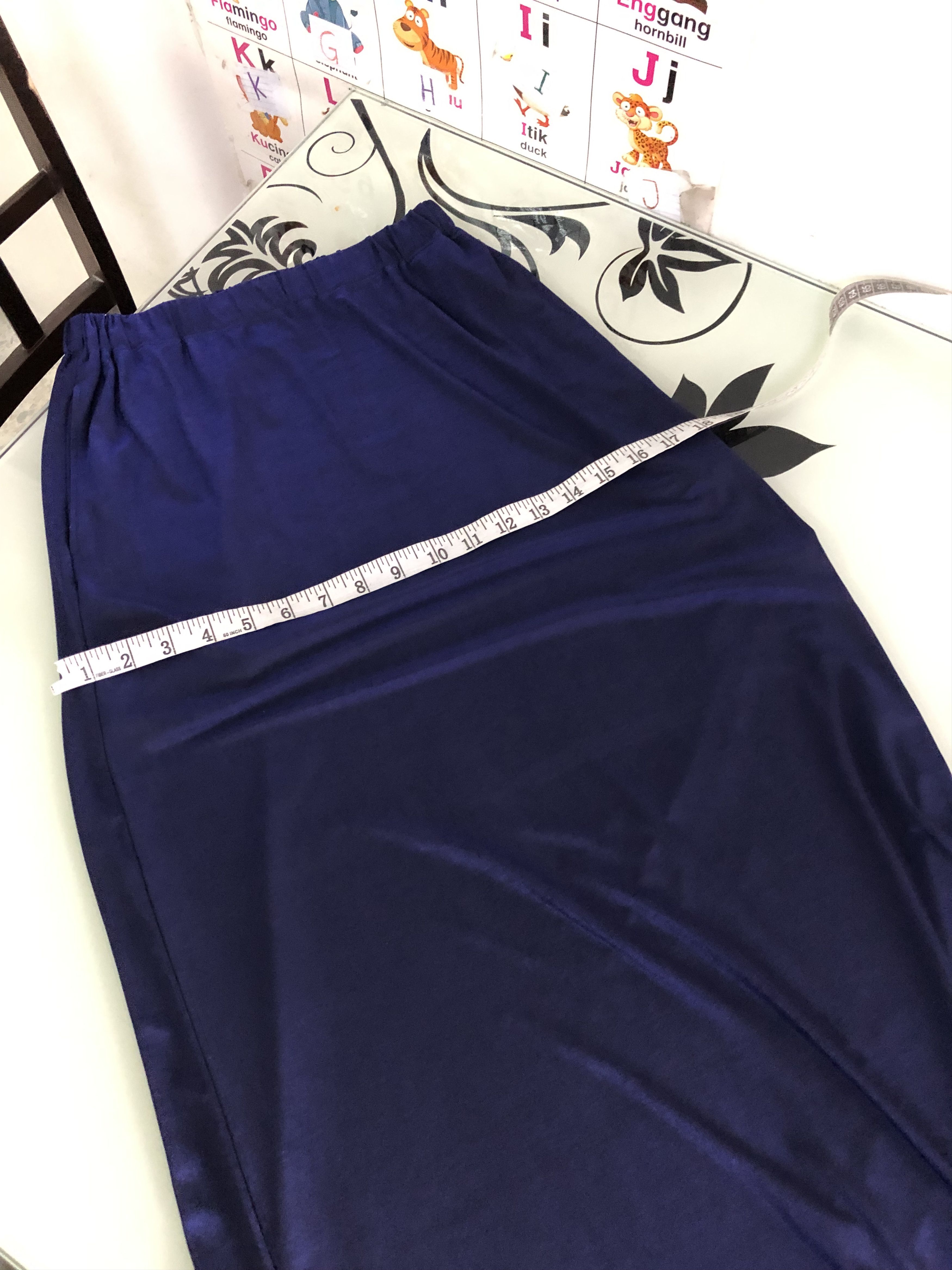 Issey Miyake Vintage Issey Miyake Shiny Blue Stretchable Midi Skirt Size 26" / US 2 / IT 38 - 17 Thumbnail