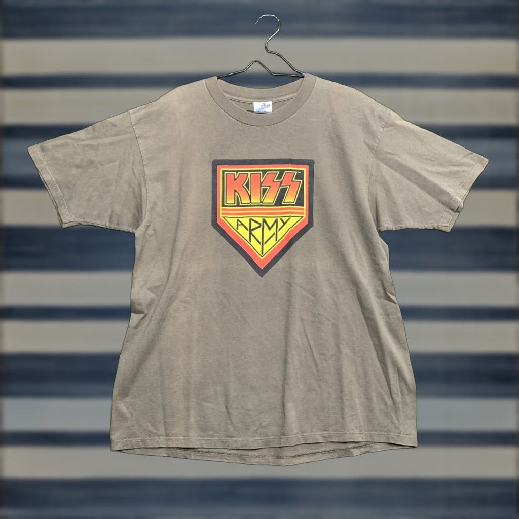 Vintage VINTAGE KISS Army Shirt Mens XL Cotton T-Shirt Rock Band Graphic Tee Brown 90s Music Fans Size US XL / EU 56 / 4 - 1 Thumbnail