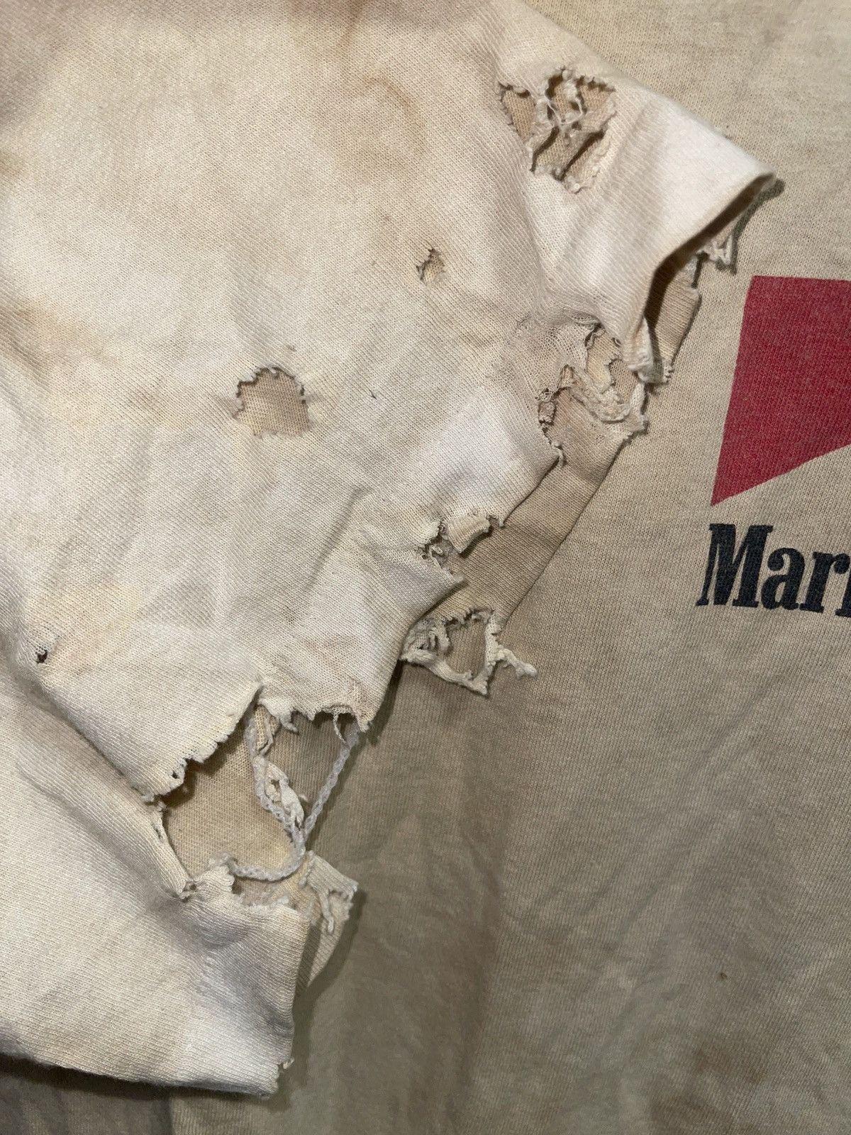 Marlboro Vintage Marlboro Screenstars Single Stitch Ultra Distressed Size US XL / EU 56 / 4 - 7 Thumbnail