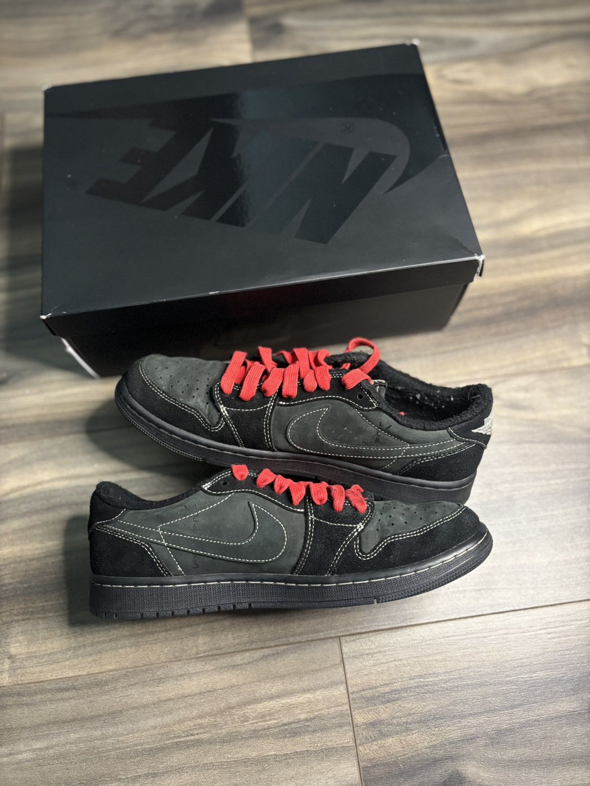 Jordan Brand × Travis Scott Travis Scott Jordan 1 Low “Black Phantom” Size US 10.5 / EU 43-44 - 2 Thumbnail