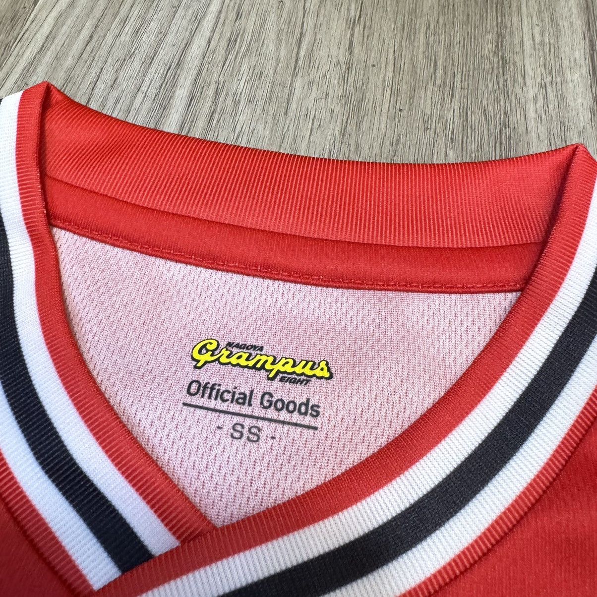 Japanese Brand Nagoya Grampus Eight 90s retro home shirt #12 Size US S / EU 44-46 / 1 - 7 Thumbnail