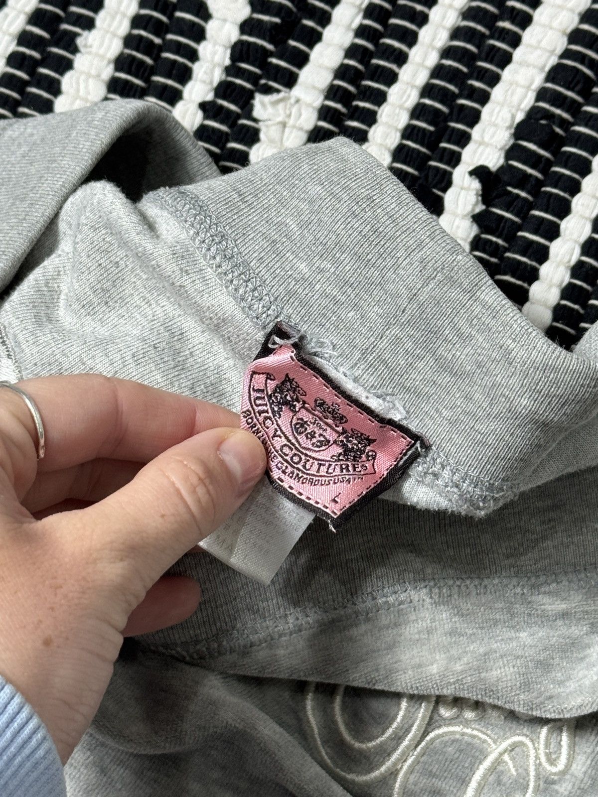 Juicy Couture VINTAGE JUICY COUTURE VELOUR PANTS Size 28" / US 6 / IT 42 - 5 Thumbnail