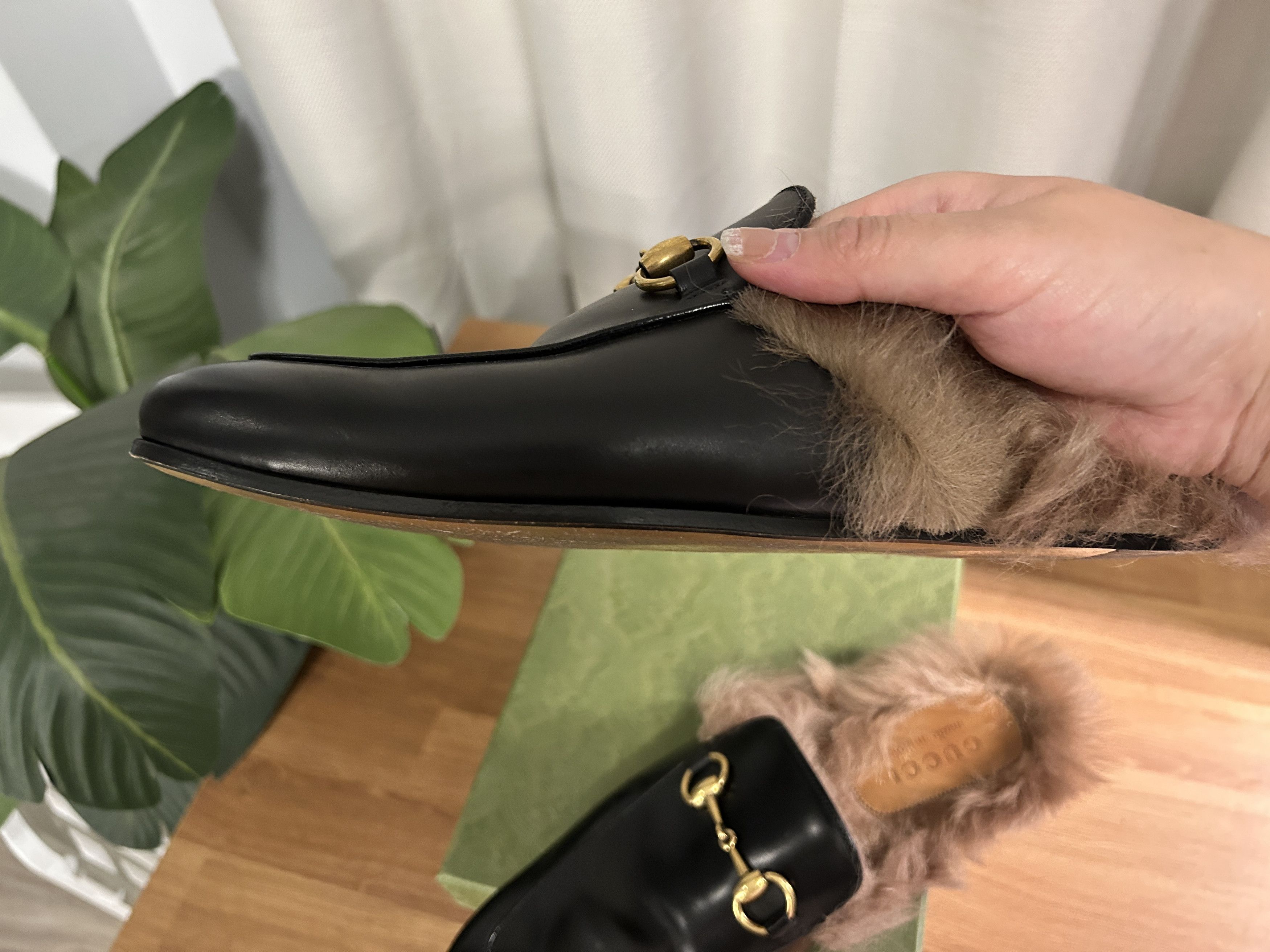 Gucci Gucci Horsebit Princetown Fur Loafers Size US 7 / EU 40 - 15 Thumbnail