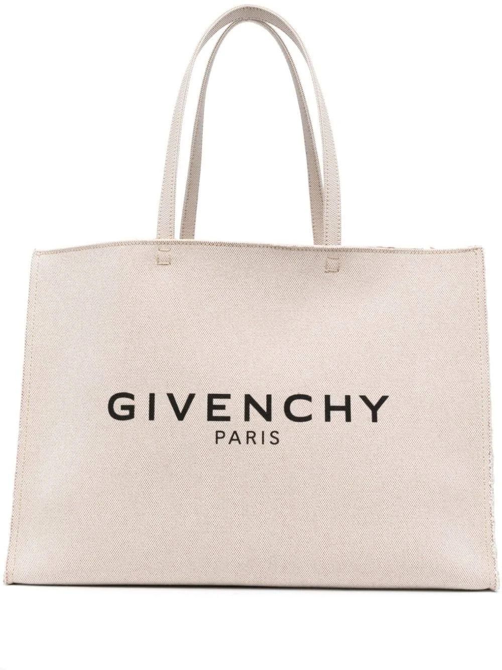 Givenchy o1loc1c0824 Size: OS / Tote Bag in White Size ONE SIZE - 1 Thumbnail
