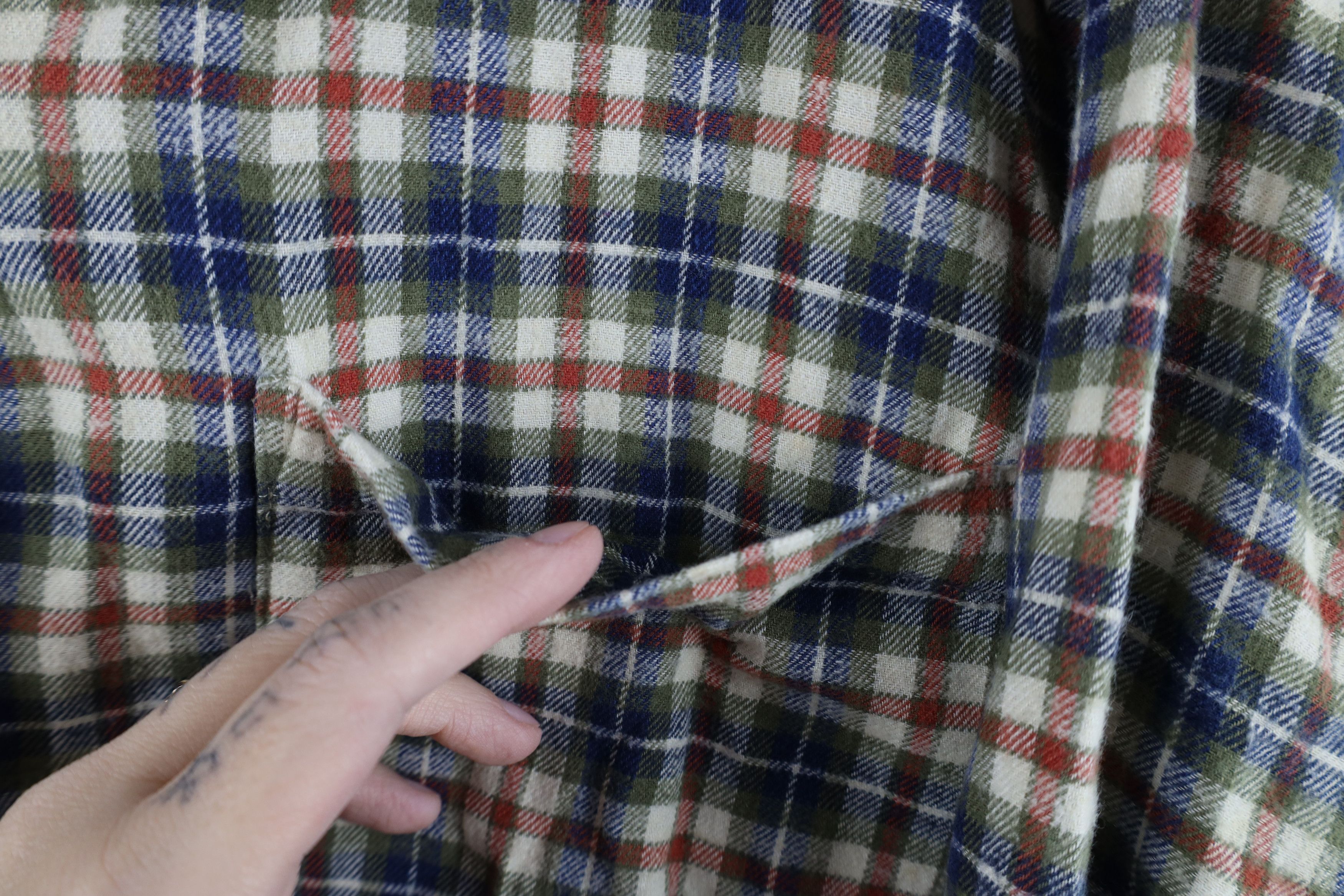 Vintage Vintage 90s Streetwear Flannel Collared Button Shirt Plaid Size L / US 10 / IT 46 - 4 Thumbnail
