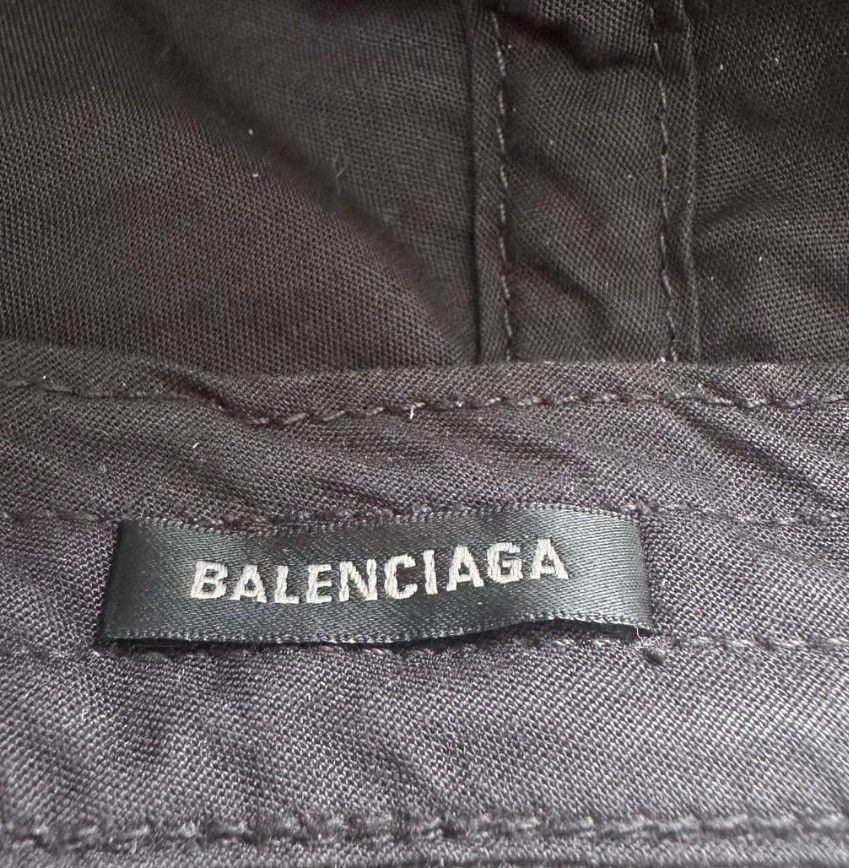 Balenciaga BALENCIAGA Be Different: Apple Embroidered Log2412-Nextarrow Size 34 - 5 Thumbnail