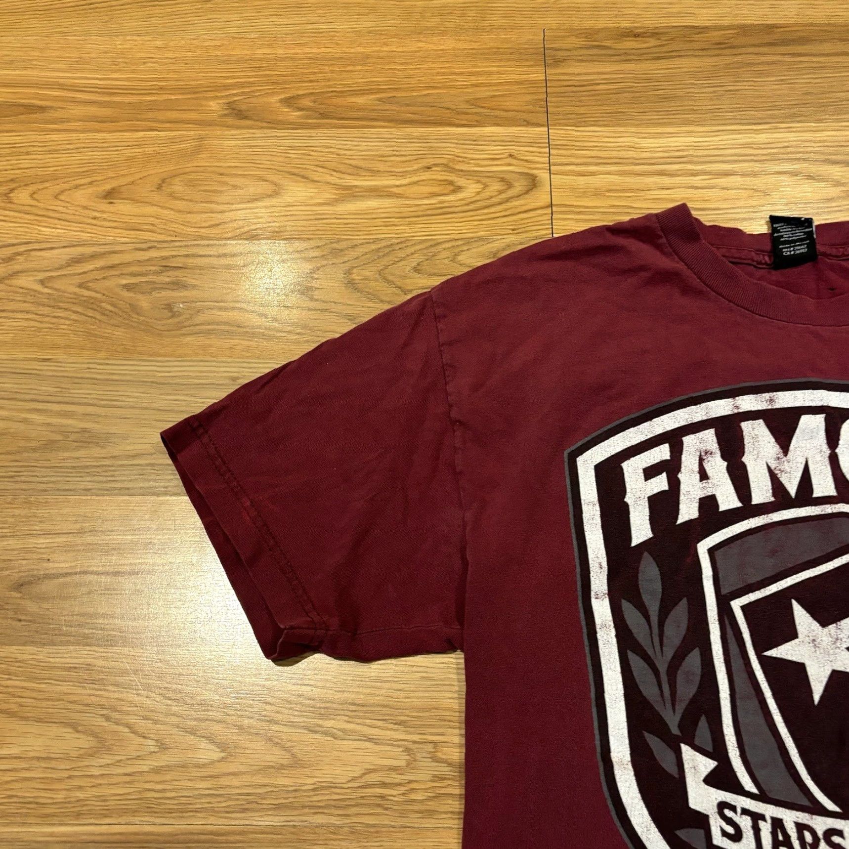 Vintage VINTAGE Famous Stars & Straps Since 99 Burgundy Maroon Red T Shirt Mens Size L Size US L / EU 52-54 / 3 - 5 Thumbnail