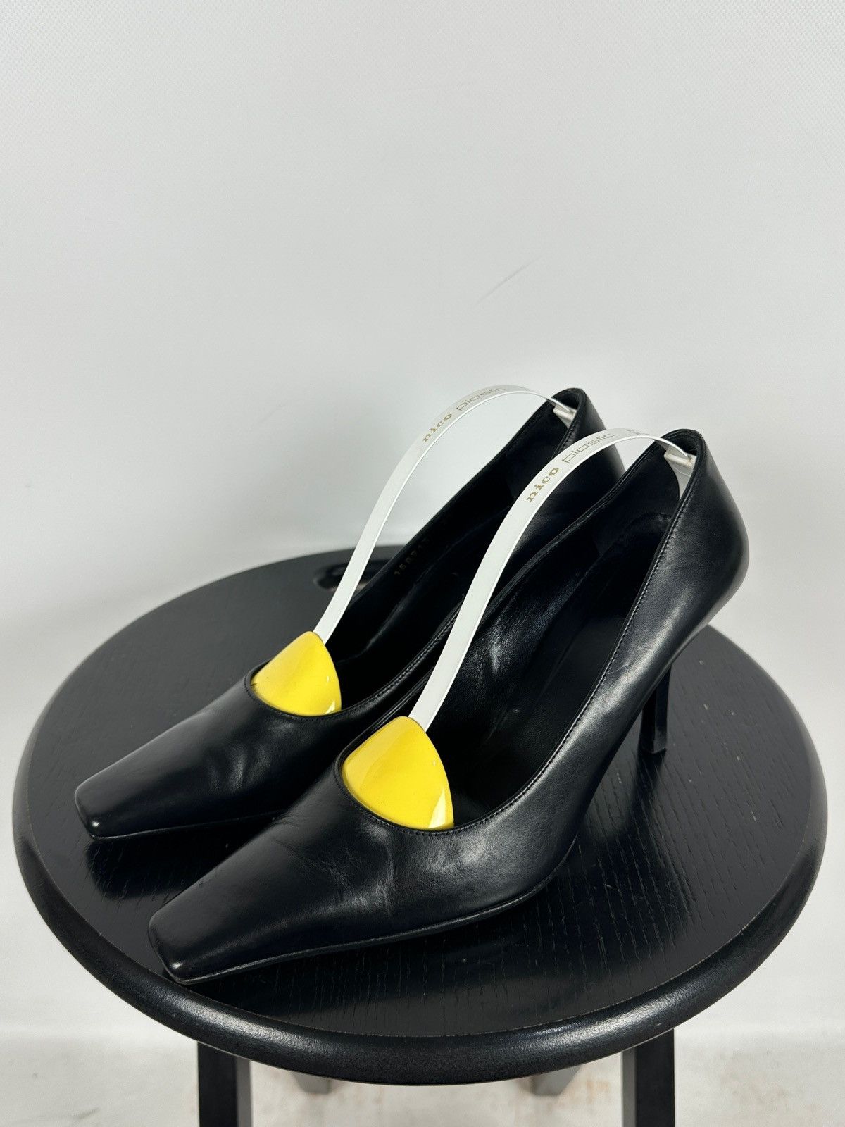 Gucci Vintage Gucci Leather Square Toe Gold Logo Heels Pumps Size US 7 / IT 37 - 3 Thumbnail
