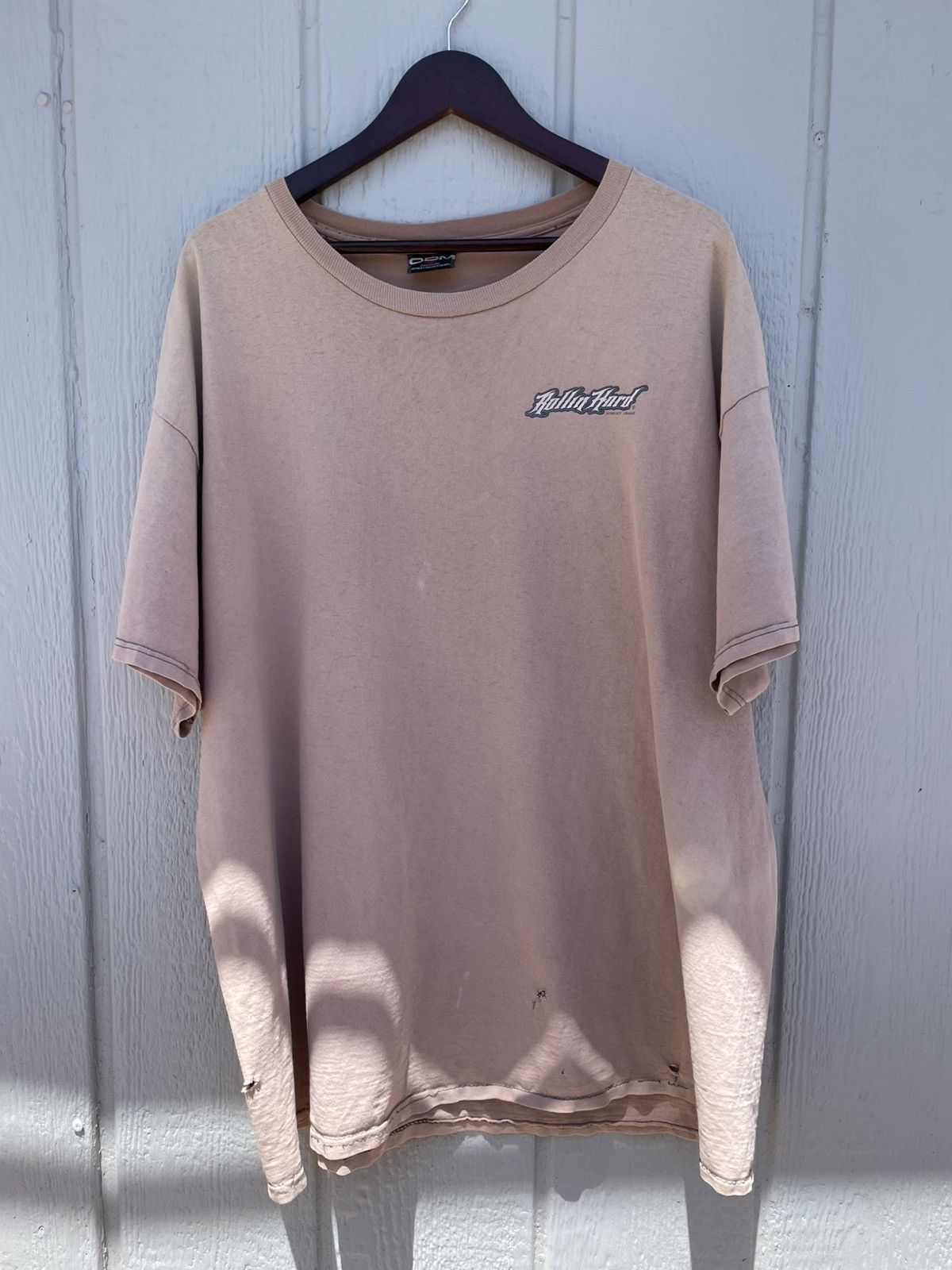 Vintage Vintage 2000s Y2K skate brand ODM beige XXL t-shirt Size US XXL / EU 58 / 5 - 1 Thumbnail