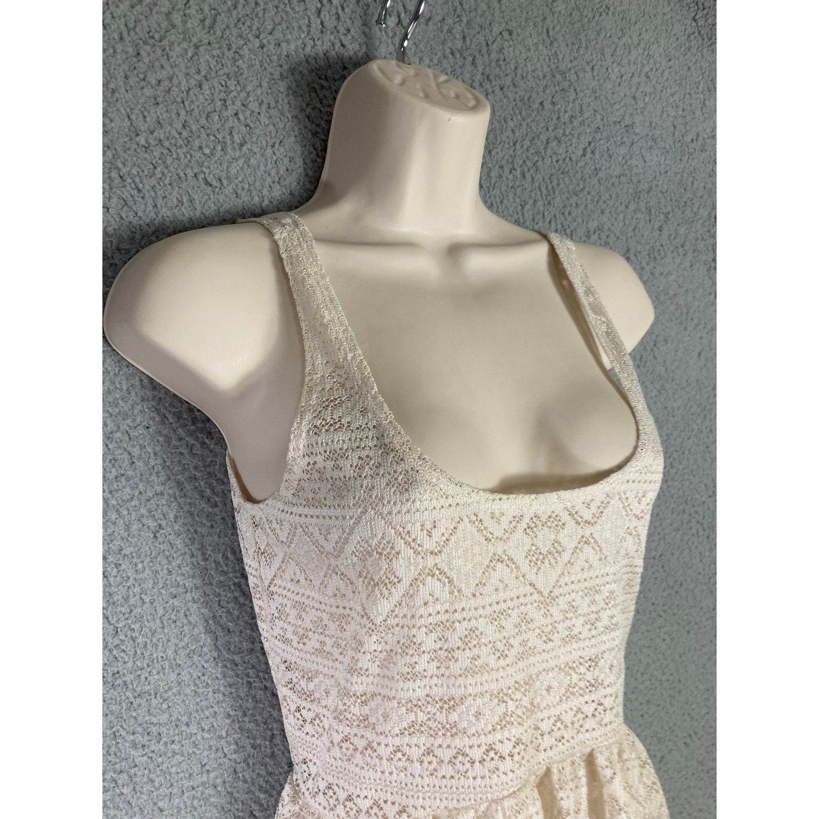 Kirra Kirra Women's XS White Crochet Sleeveless Short Summer Dress Size XS / US 0-2 / IT 36-38 - 4 Thumbnail