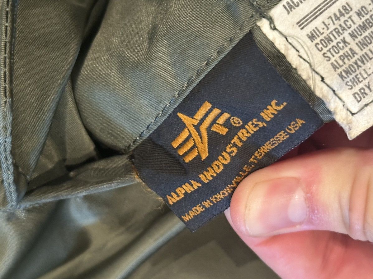Vintage Vintage 70’s B-2 Stealth Alpha Industy Patched Bomber Jacket Size US XL / EU 56 / 4 - 6 Thumbnail
