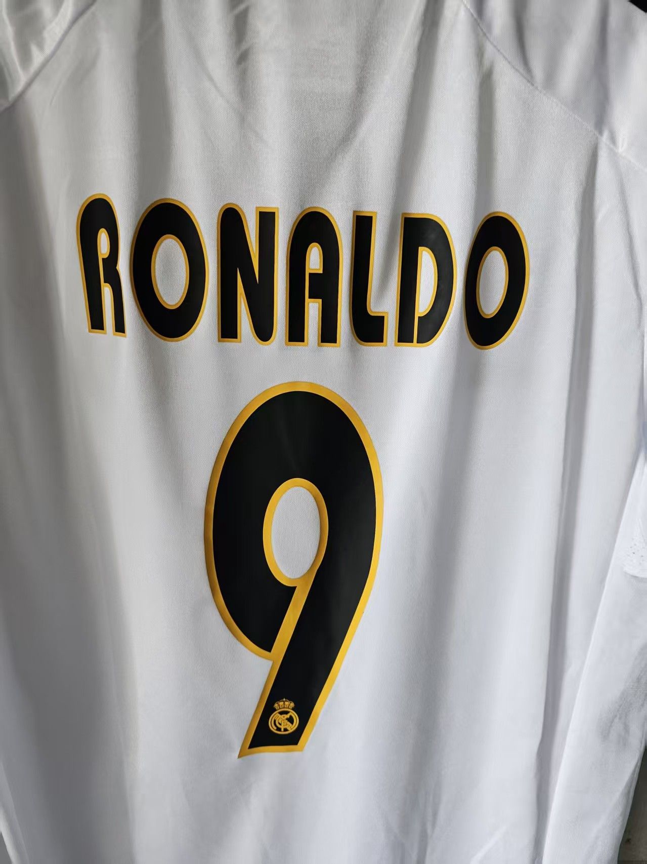 Other 2005 Real Madrid 9 Ronaldo Jersey Size US L / EU 52-54 / 3 - 4 Thumbnail