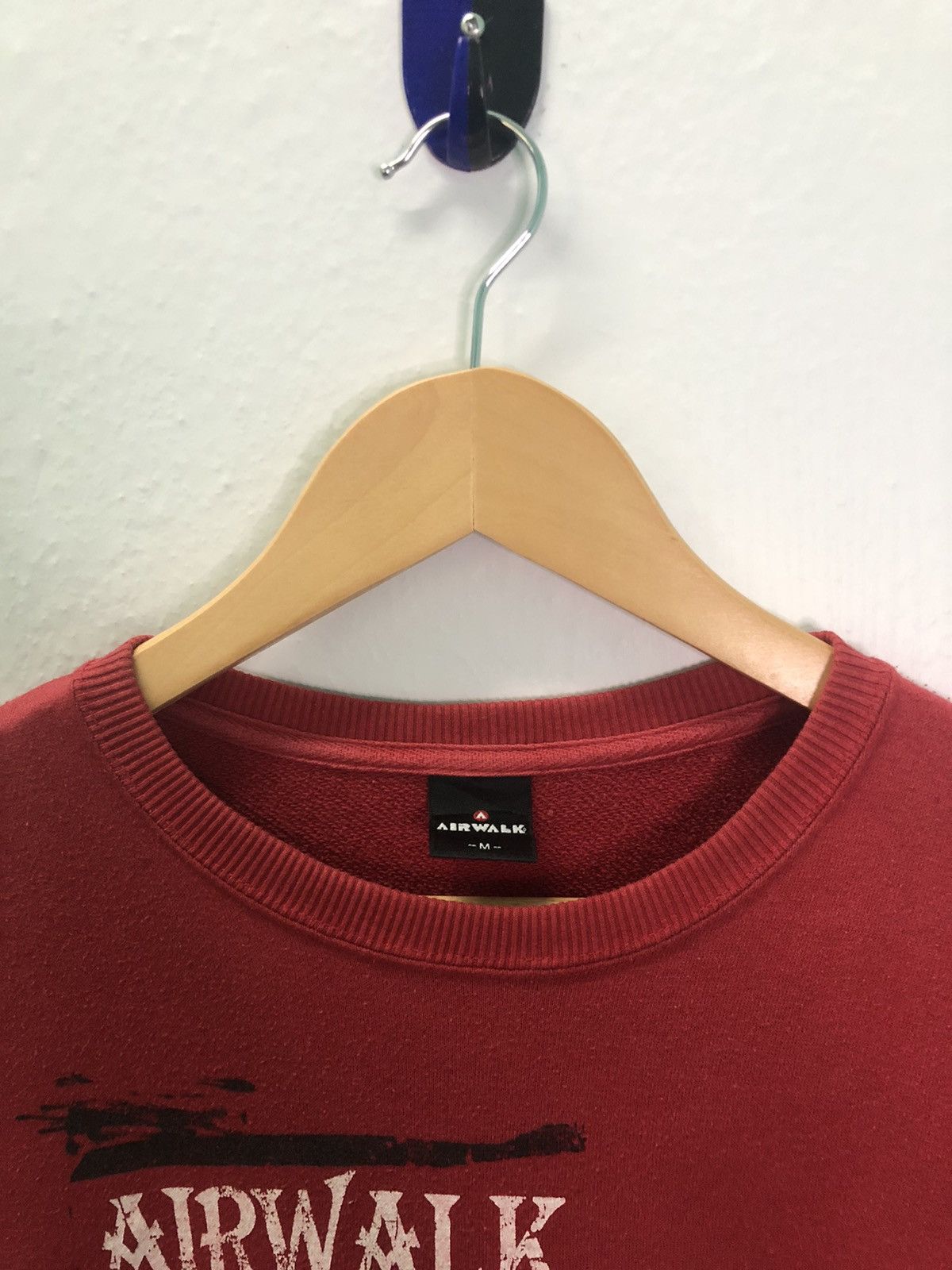 Japanese Brand × Vintage Air Walk Y2K Sweatshirt Size US XS / EU 42 / 0 - 7 Thumbnail