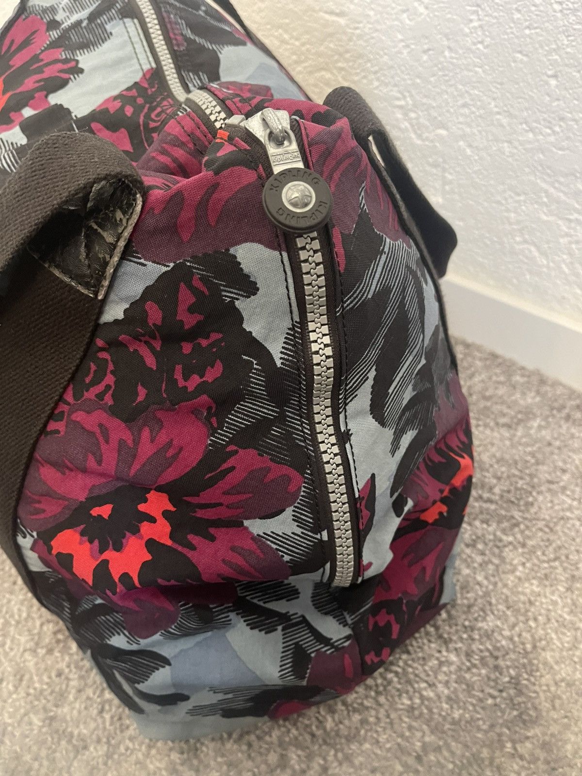 Japanese Brand KIPLING VINTAGE AVANT GARDE Y2K FLOWERS MONKEY BIG BAG Size ONE SIZE - 13 Thumbnail