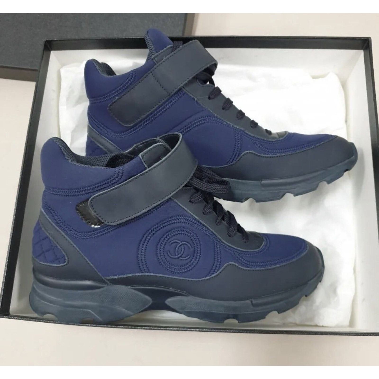 Chanel Chanel Interlocking Navy CC Logo Neoprene Sneakers Sz.38.5 Size US 7.5 / IT 37.5 - 3 Thumbnail