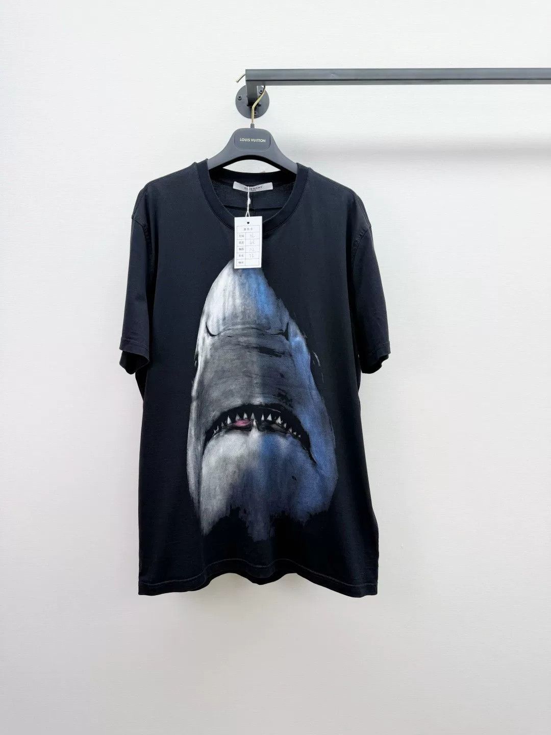 Givenchy Givenchy Short-Sleeve Shirt XL Size US XL / EU 56 / 4 - 1 Thumbnail